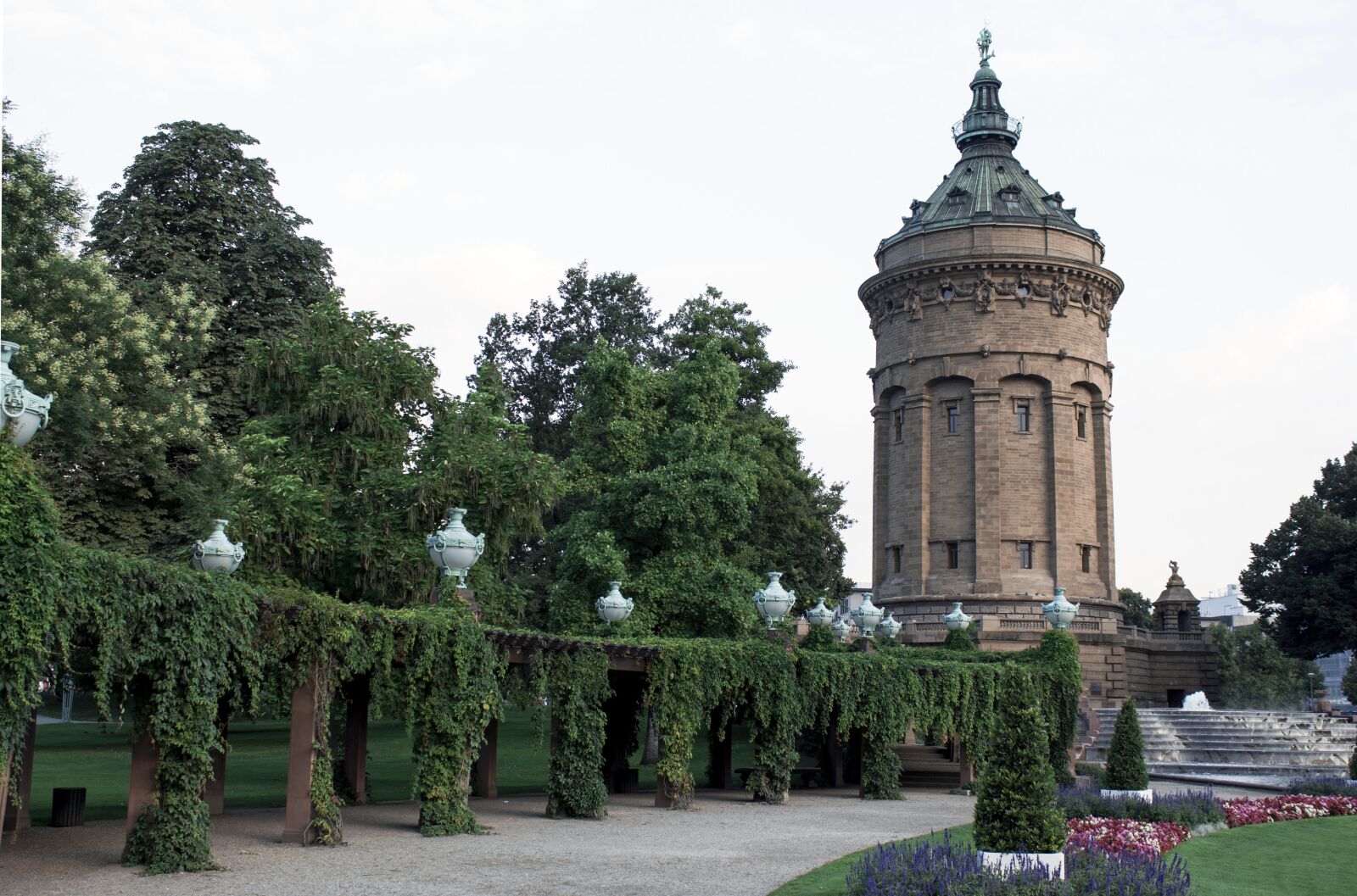 Canon EOS 650D (EOS Rebel T4i / EOS Kiss X6i) sample photo. Mannheim, water tower, architecture photography