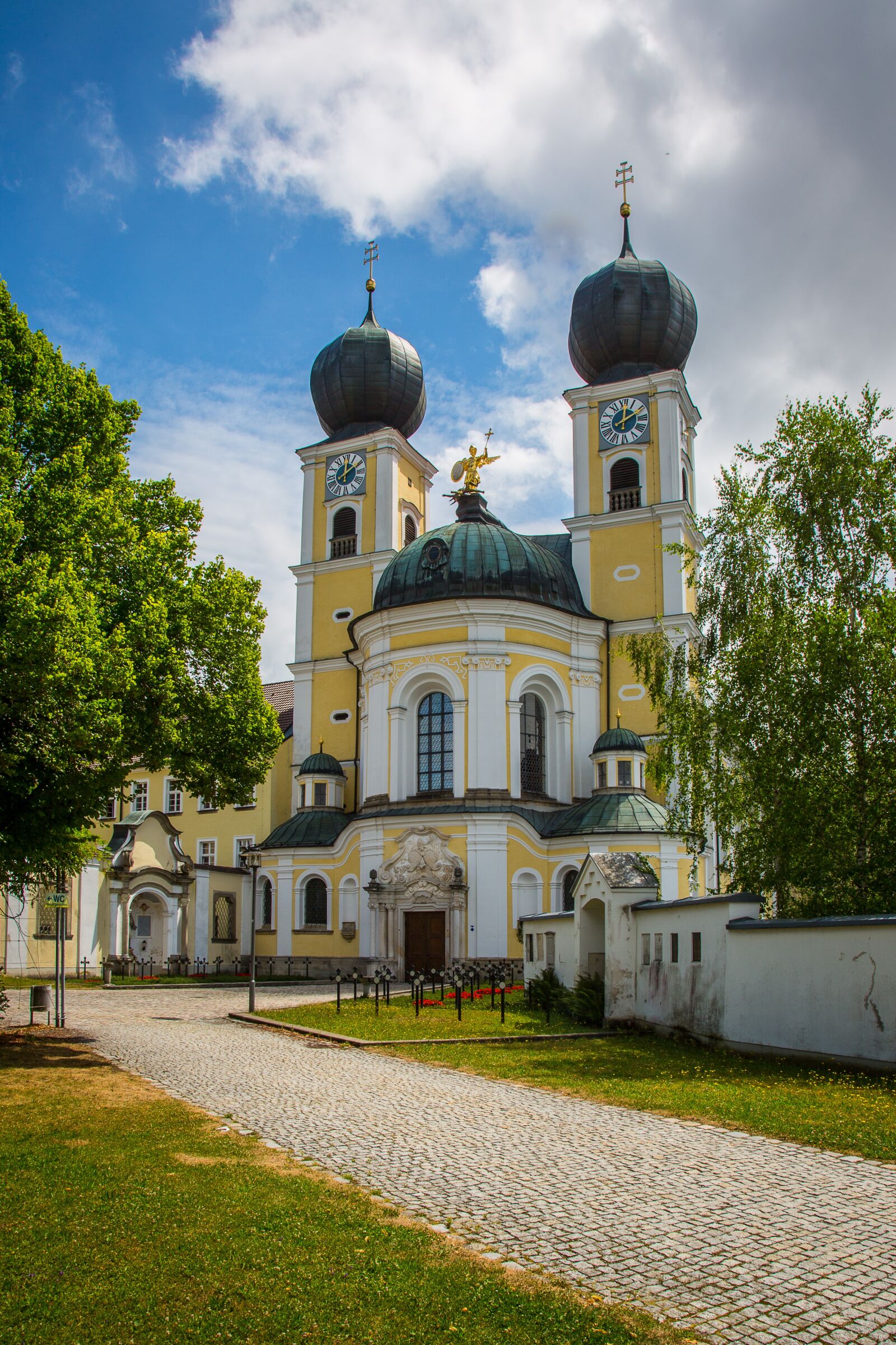 Canon EF 24-105mm F4L IS USM sample photo. The monastery metten, abbey photography