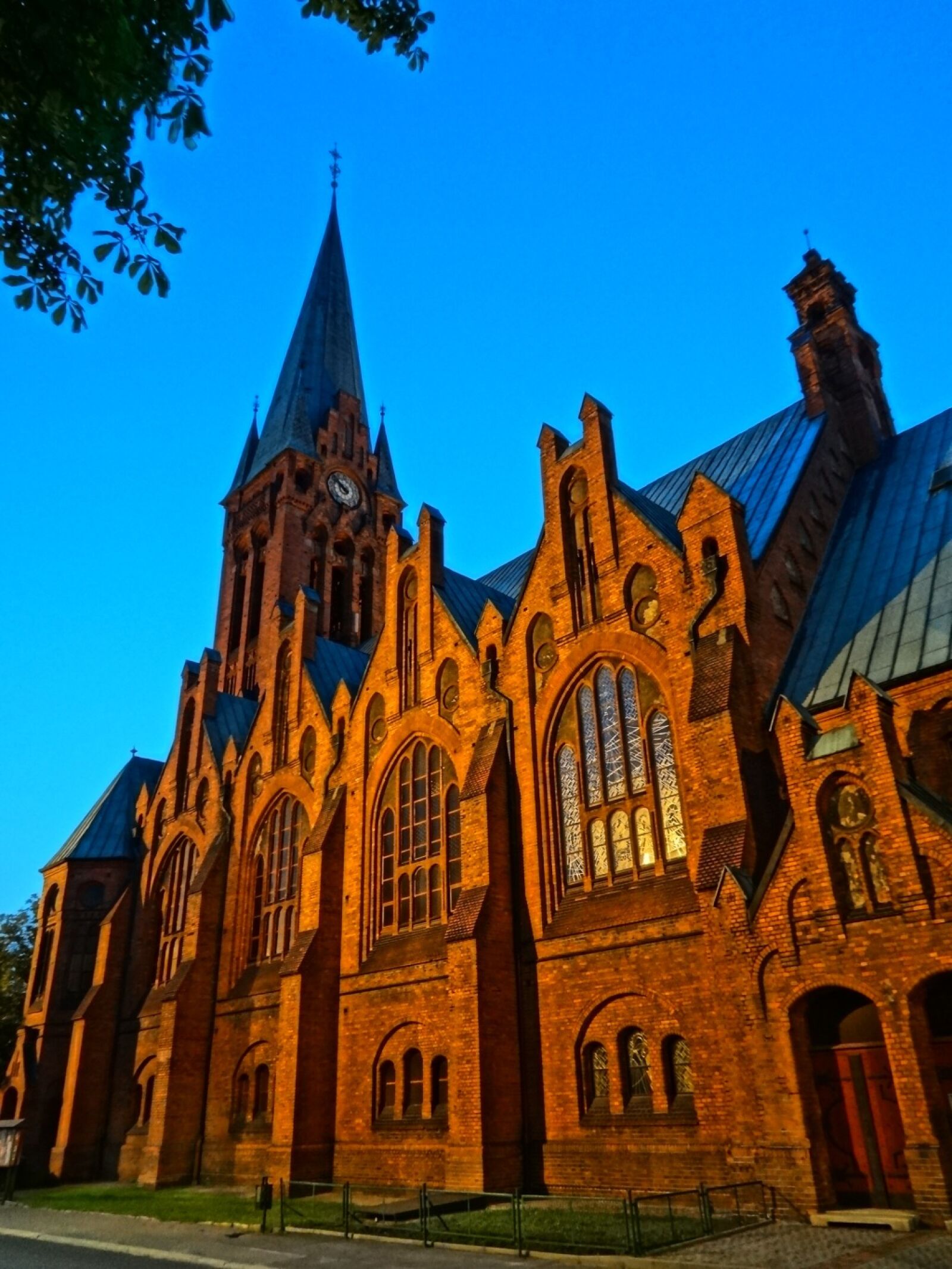 Sony Cyber-shot DSC-HX20V sample photo. Saint andrew bobola, church photography