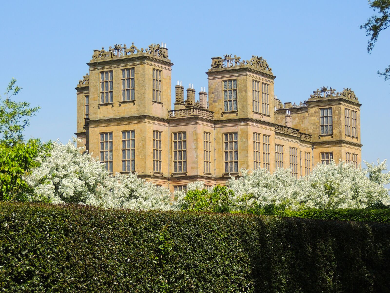 Nikon Coolpix P510 sample photo. Hardwick hall, stately home photography