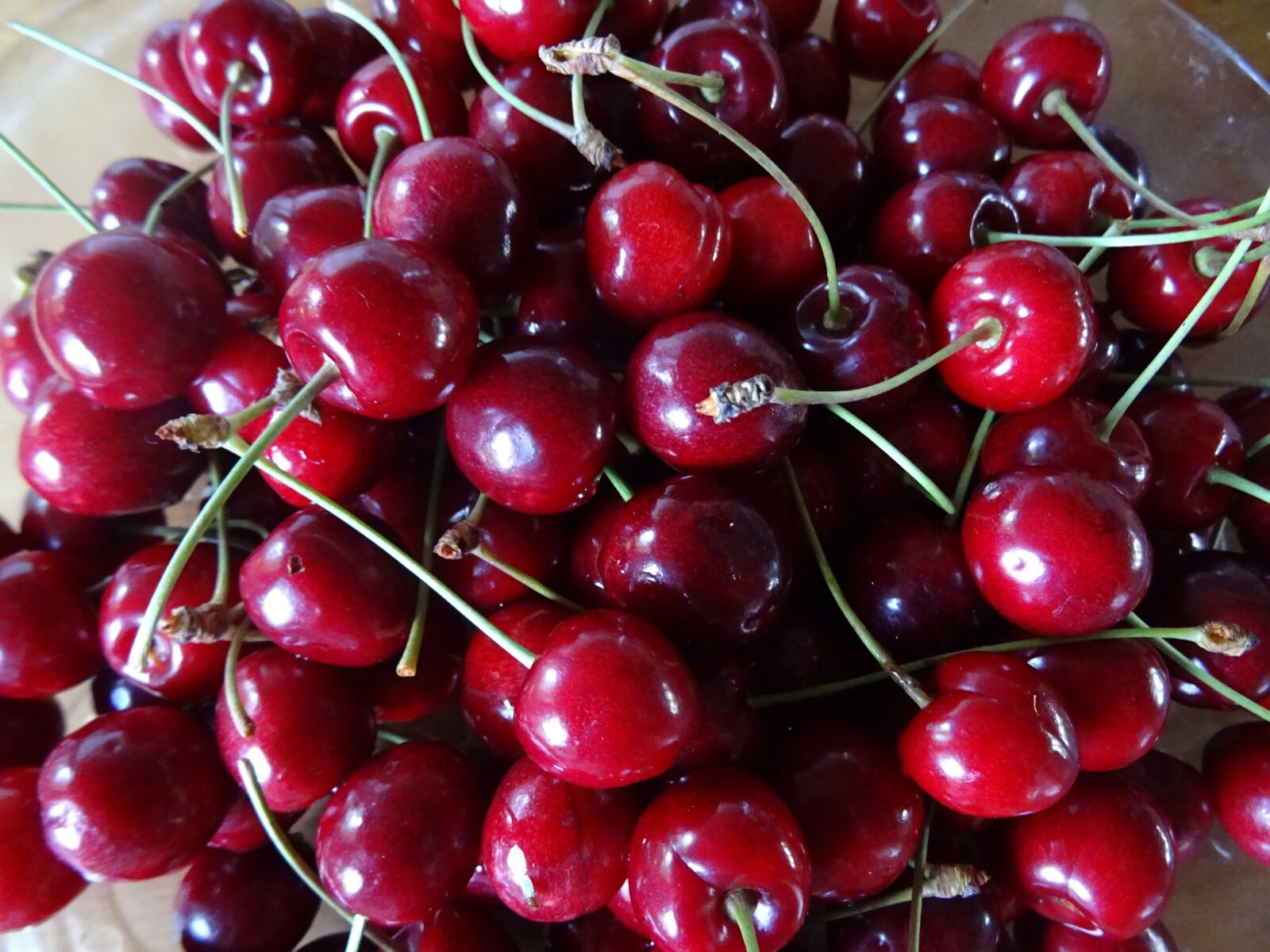 Sony DSC-HX60V sample photo. Cherry, fruit, red berries photography