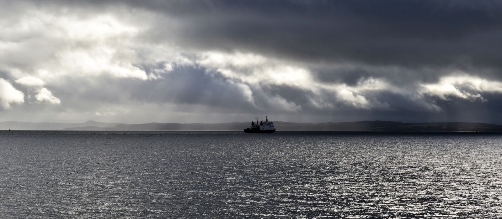 Nikon D5500 sample photo. River clyde, ferry, boat photography