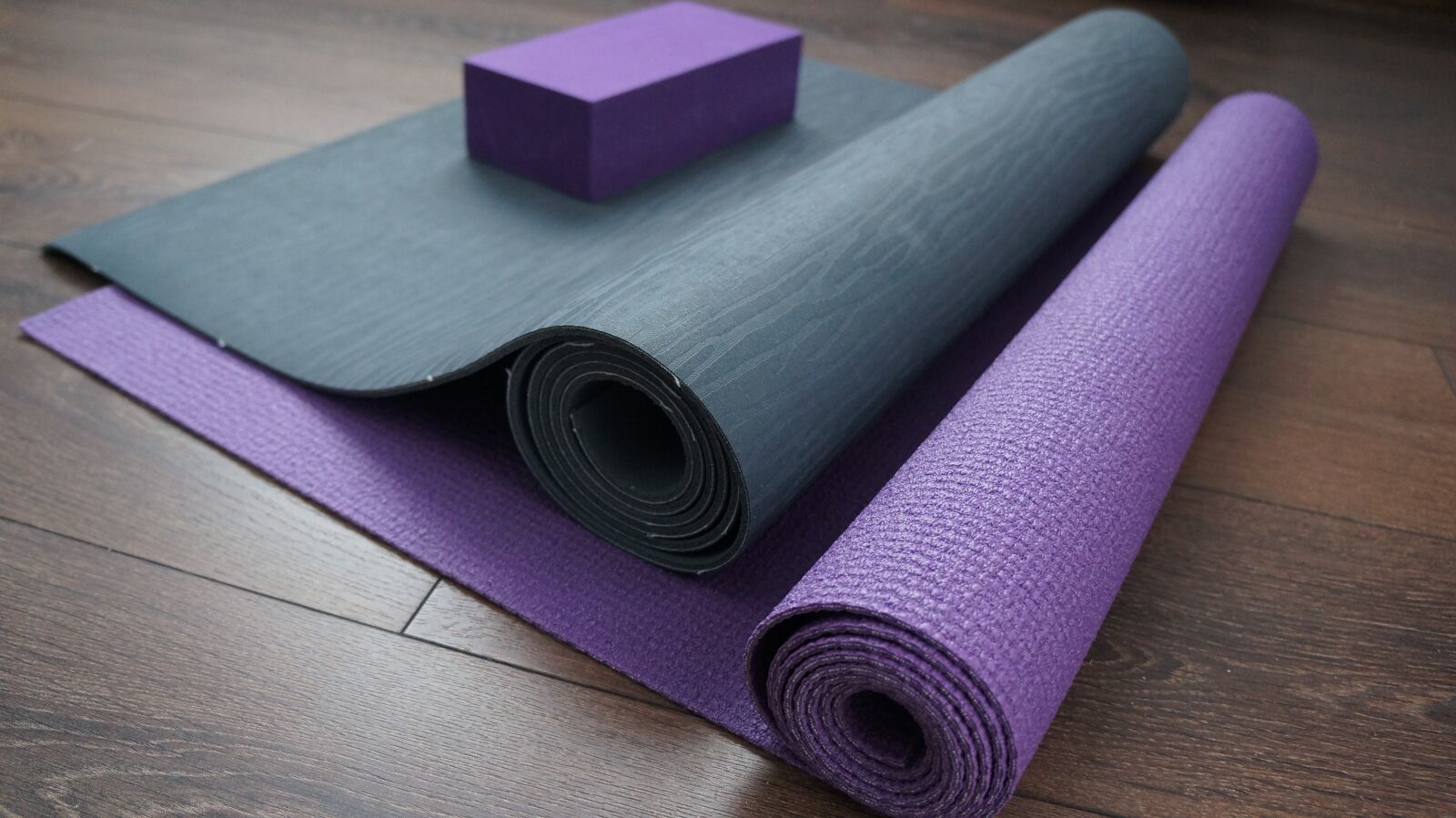 Sony Alpha NEX-5N sample photo. Yoga, exercise, mats photography