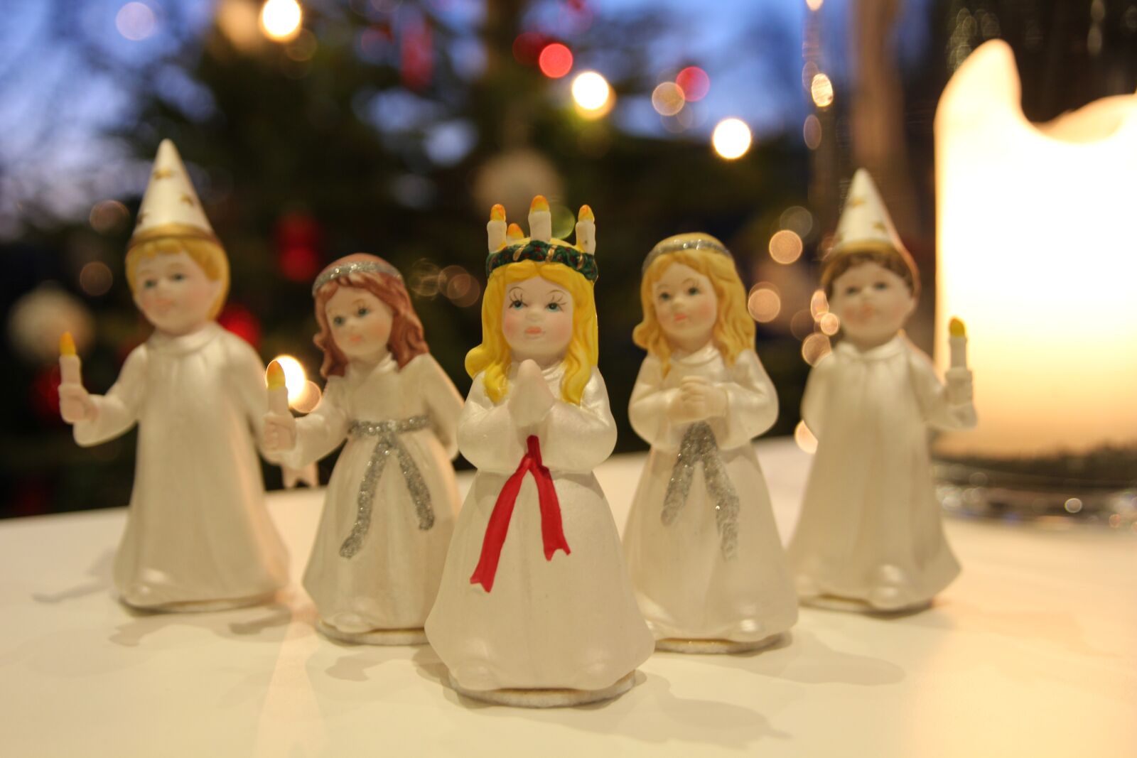 Canon EOS 550D (EOS Rebel T2i / EOS Kiss X4) sample photo. Lucia, lucia procession, christmas photography