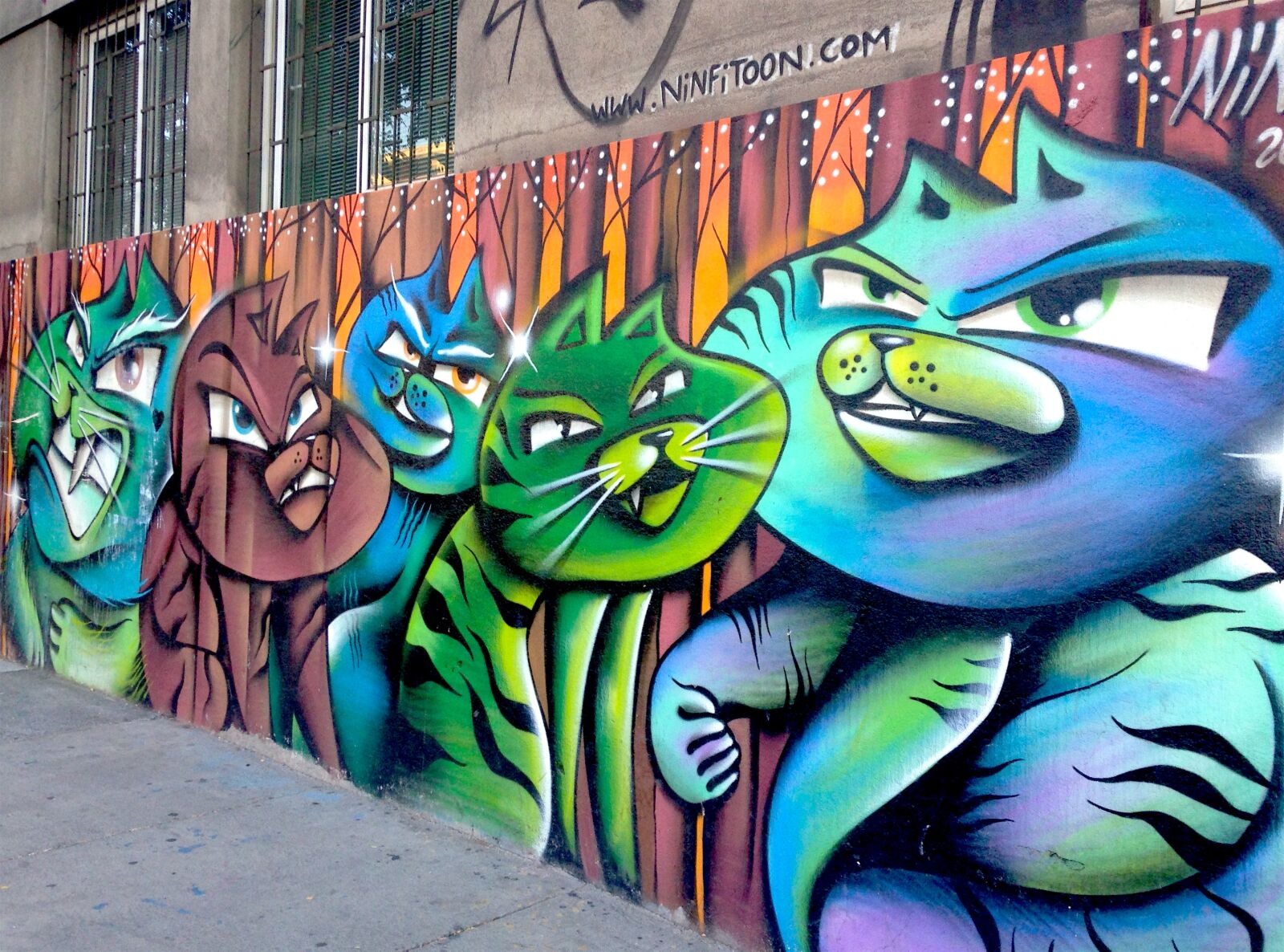Apple iPhone 5c sample photo. Graffiti, urban art, cat photography