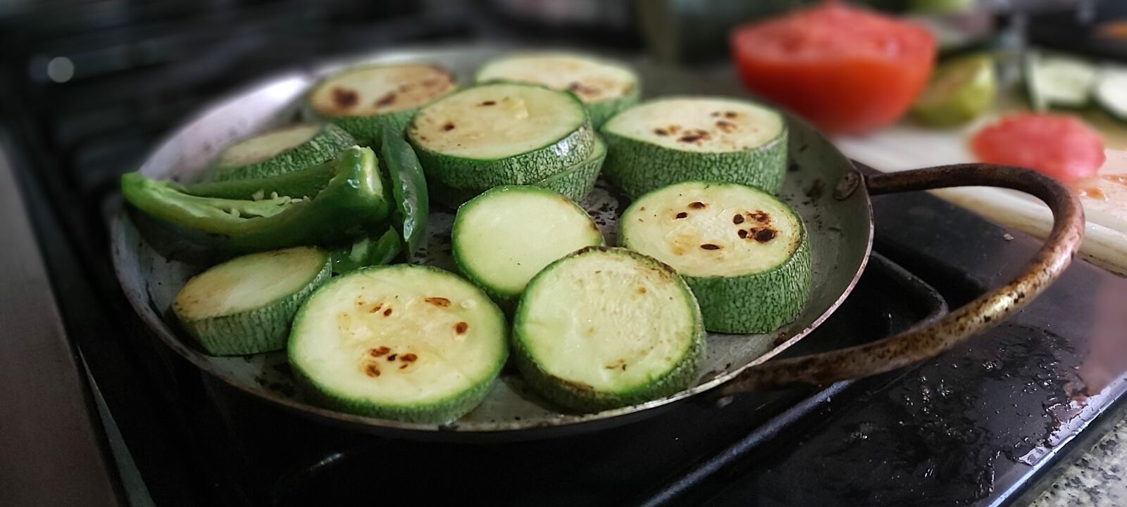 Samsung Galaxy A70 sample photo. Comal, chile, flavor photography