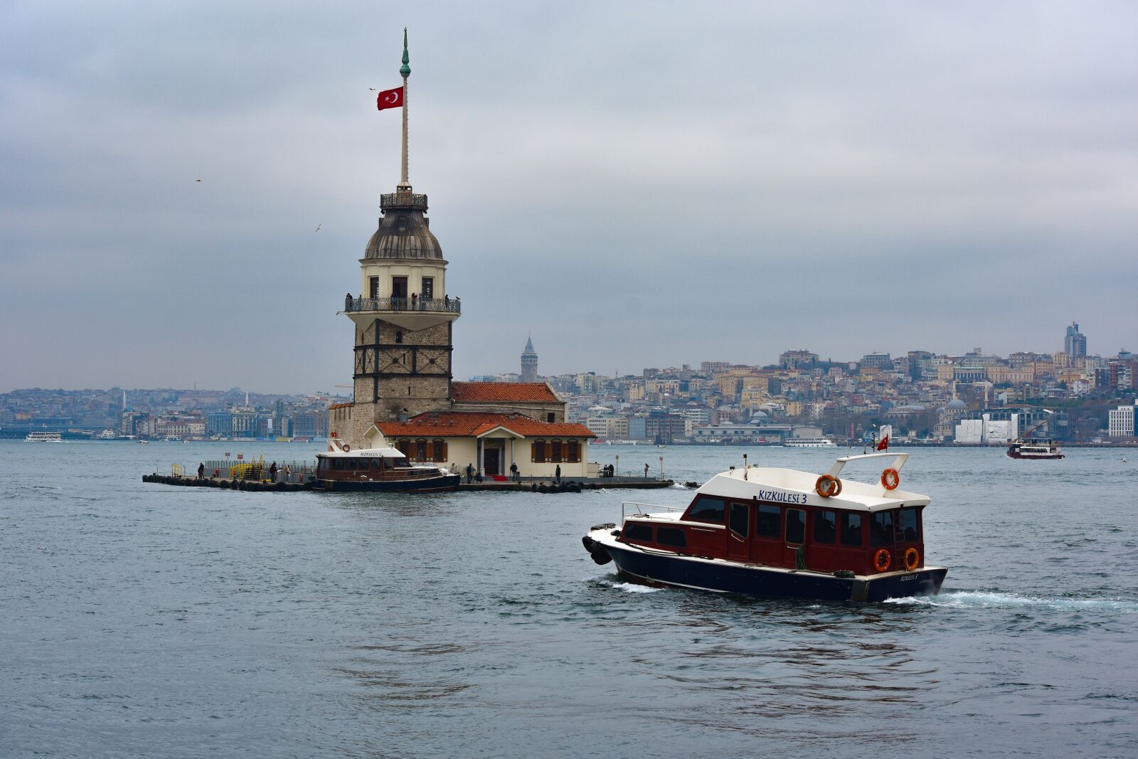 Nikon D7200 sample photo. Boat, building, istanbul photography