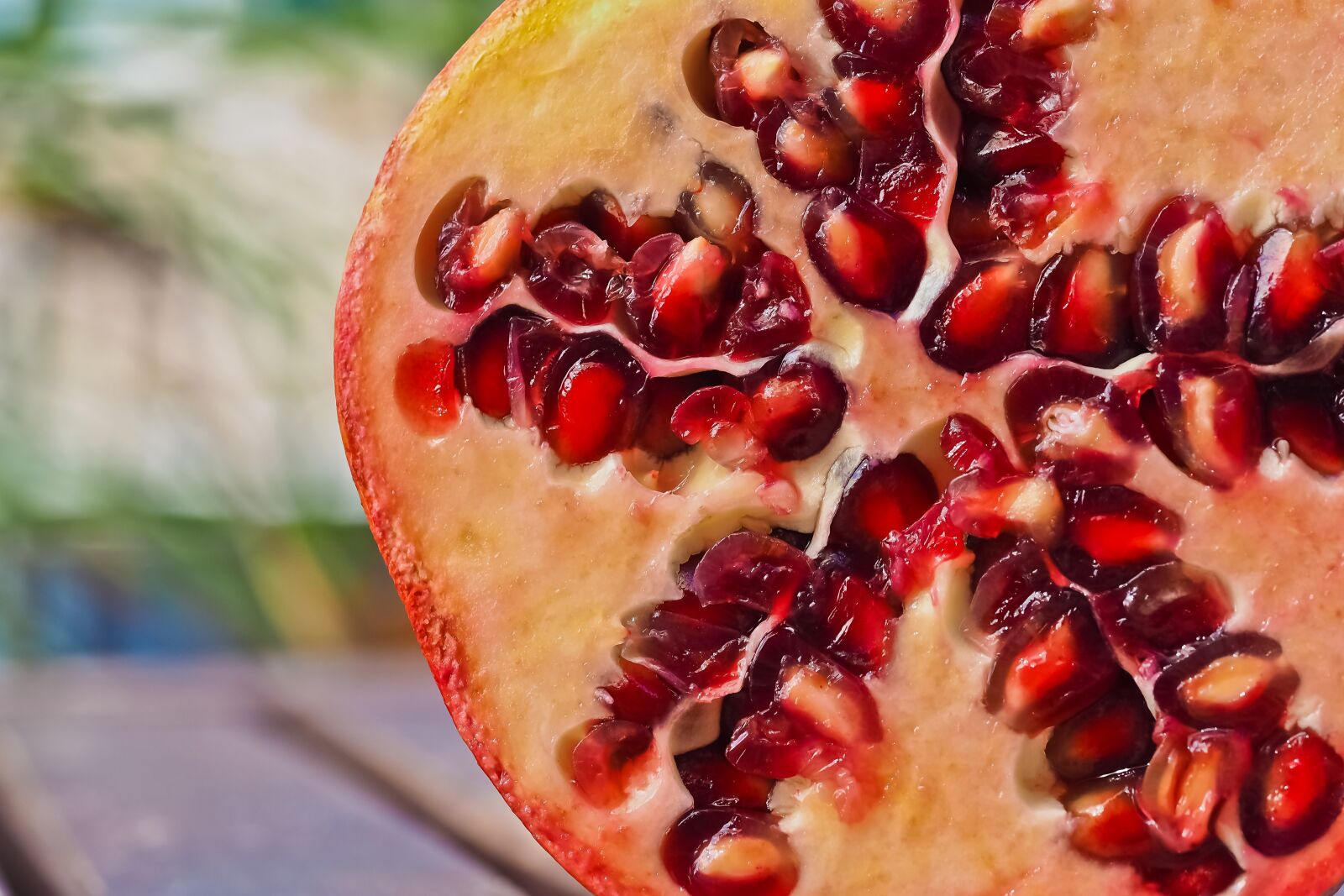 Olympus OM-D E-M10 sample photo. Apple, pomegranate, fruit photography