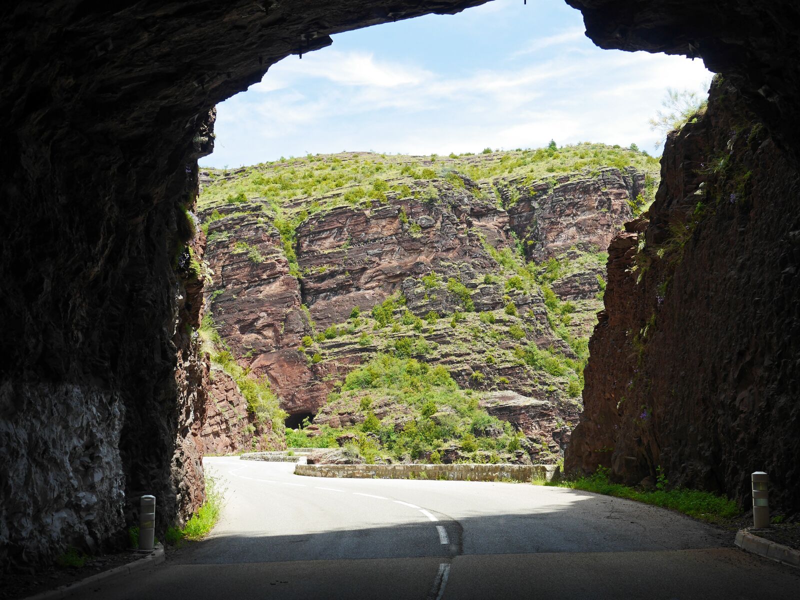 Panasonic Lumix DMC-GH3 sample photo. Daluis gorges, tunnel exit photography