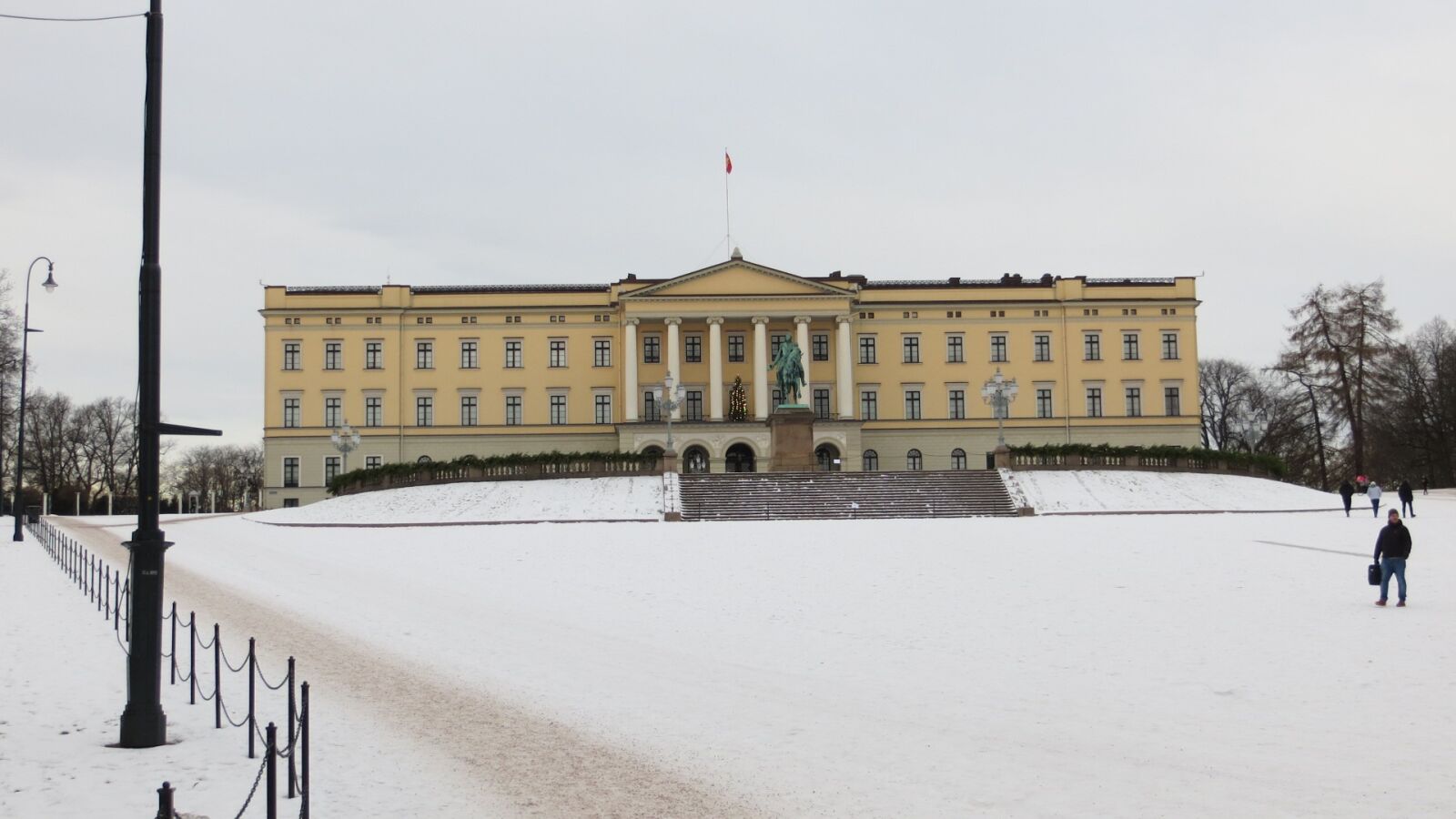 Canon PowerShot SX240 HS sample photo. Oslo, castle, norway photography
