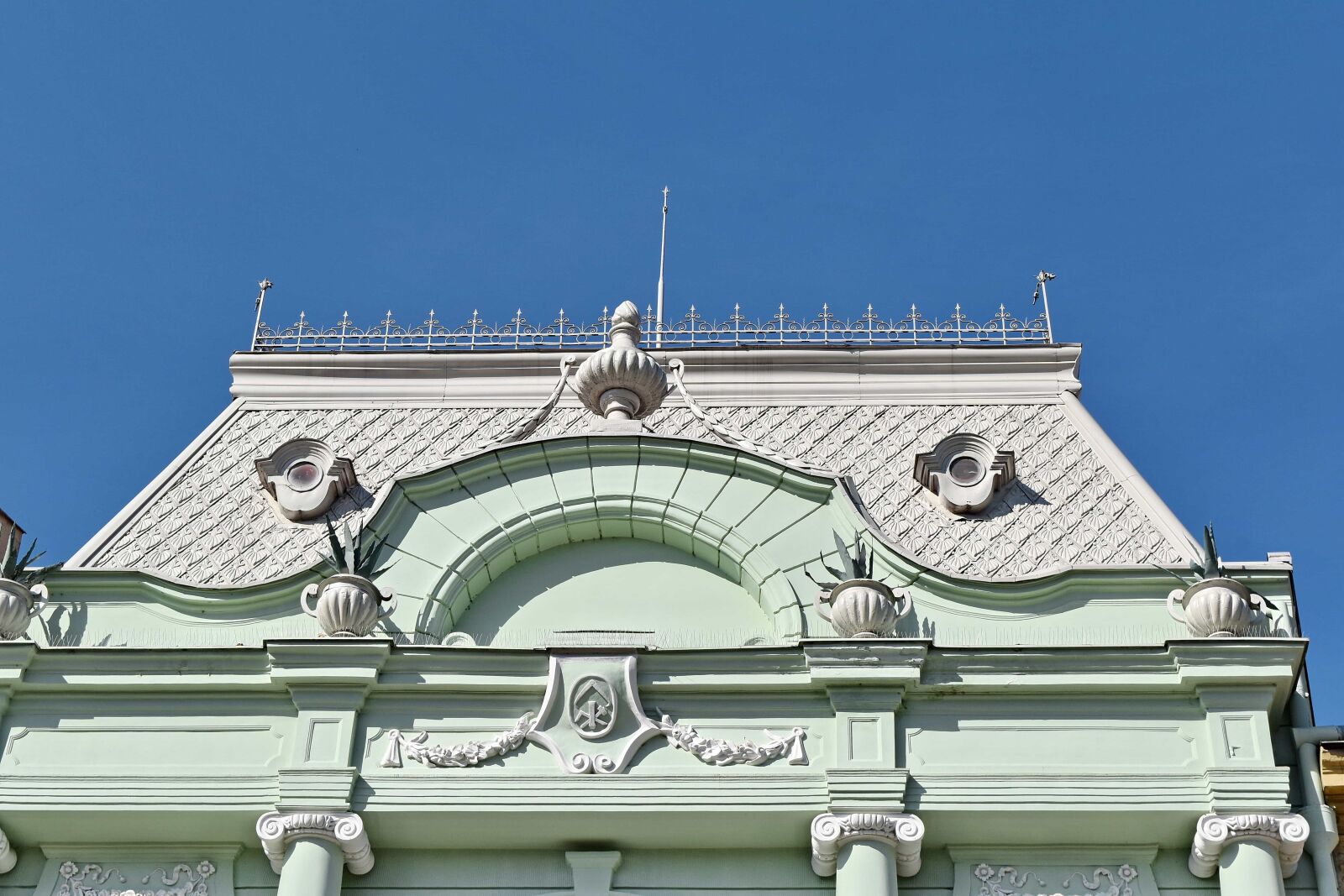Nikon D5500 sample photo. Baroque, landmark, roof, facade photography