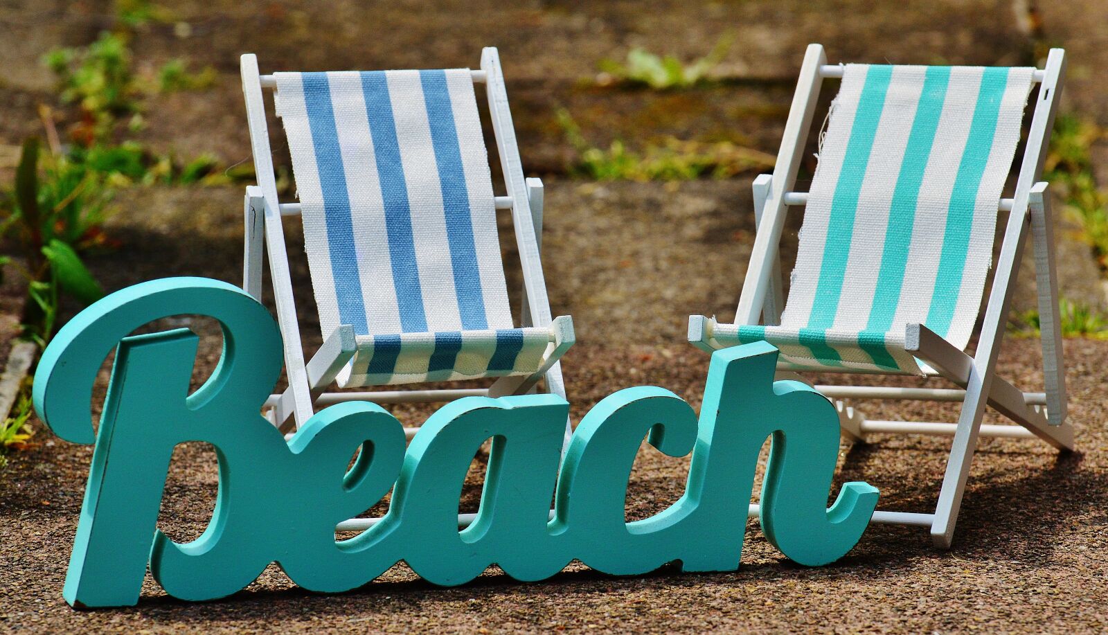 Nikon D3200 sample photo. Sun loungers, beach, font photography