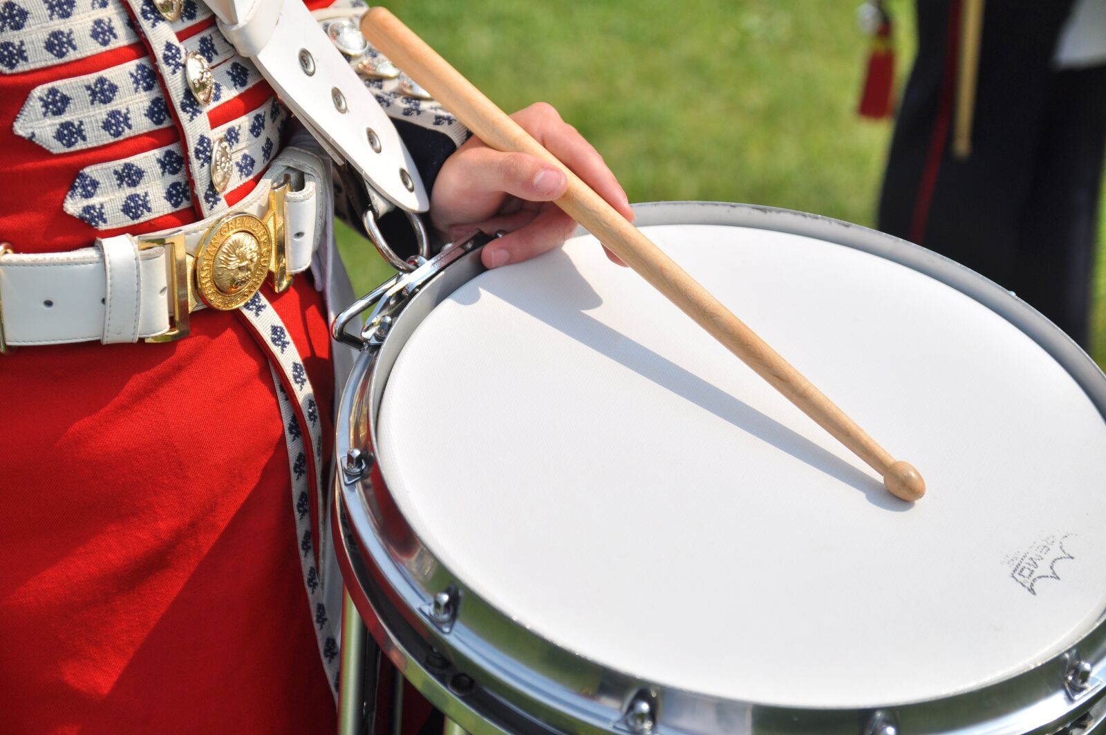 Nikon D5000 sample photo. Drum, drummer, red tunic photography