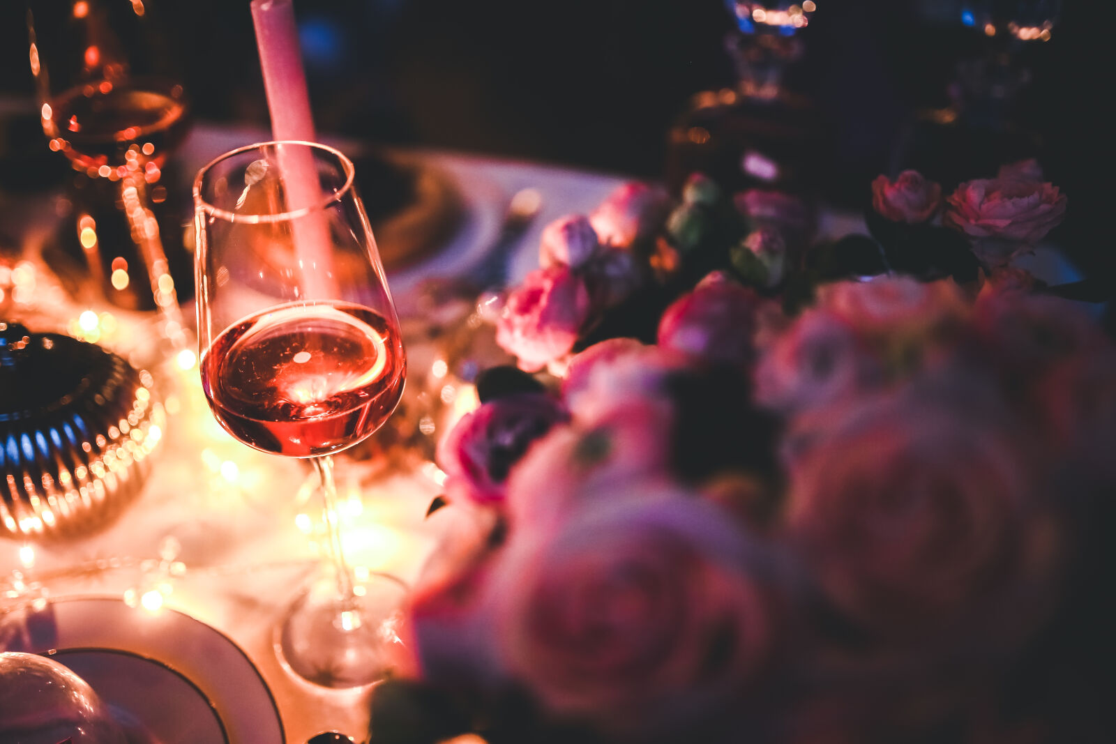 Canon EOS 6D + Sigma 35mm F1.4 DG HSM Art sample photo. Glass, of, rose, wine photography