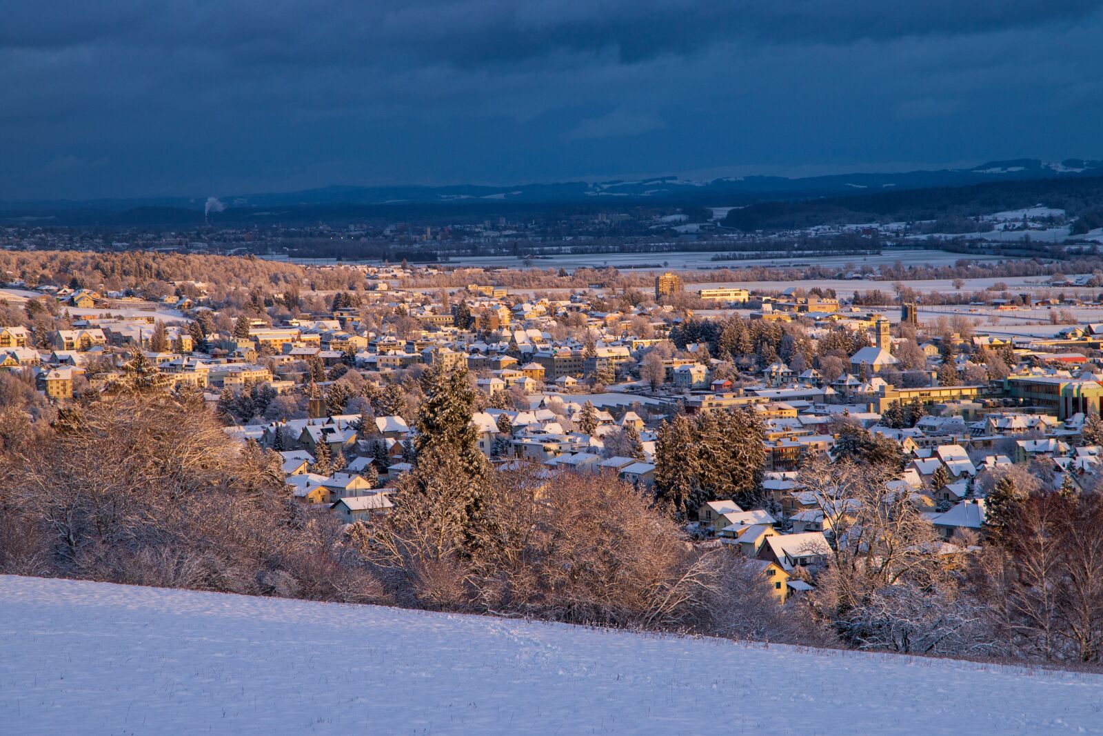 Canon EOS 6D Mark II sample photo. Wintry, grenchen, illuminated photography