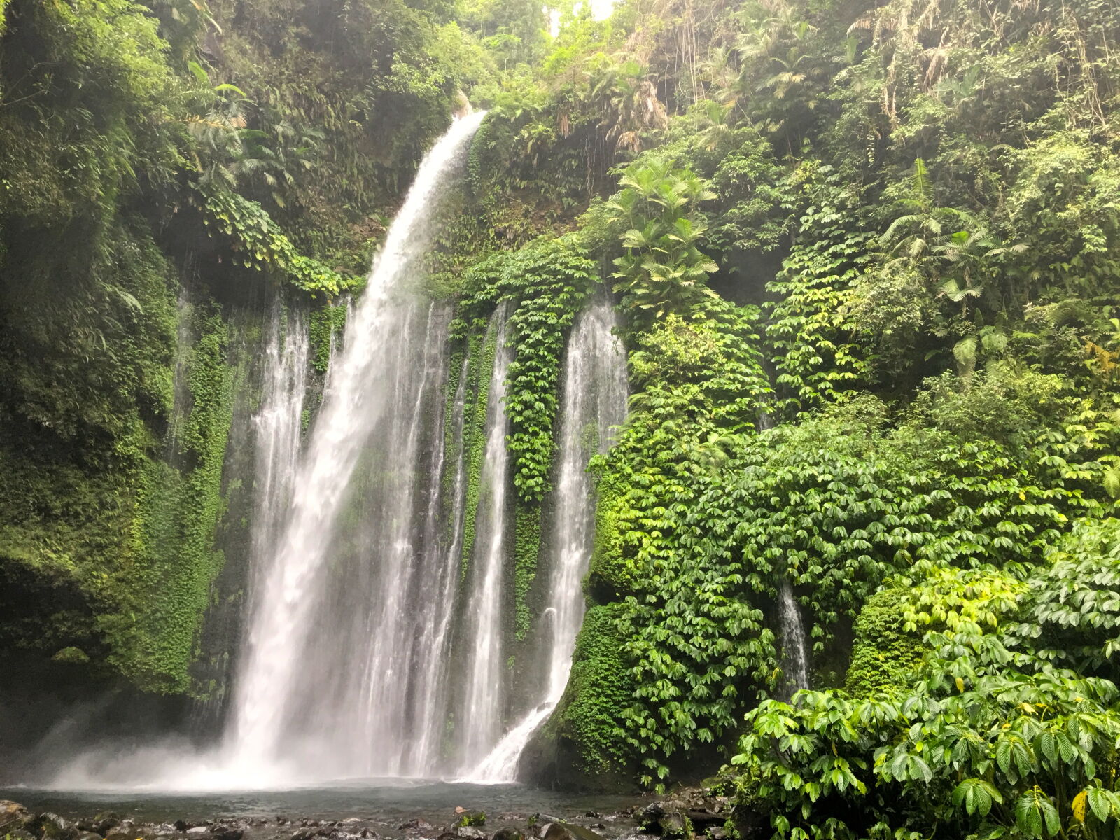 Apple iPhone 6s Plus sample photo. Waterfall photography