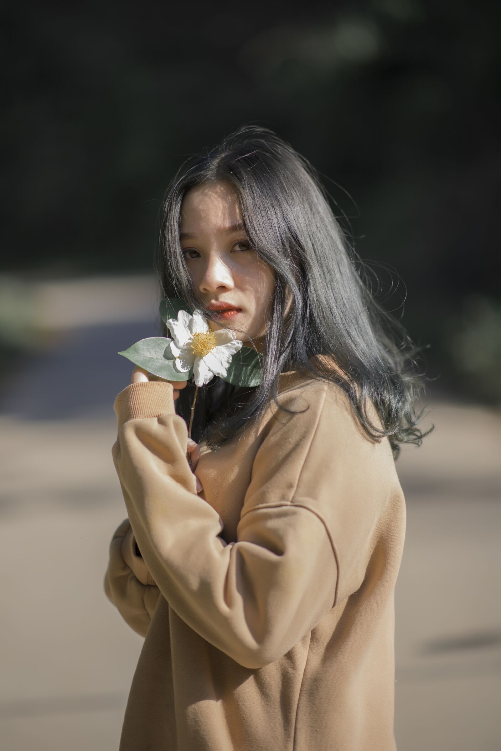 Nikon D750 sample photo. Girl, flowers, portrait photography