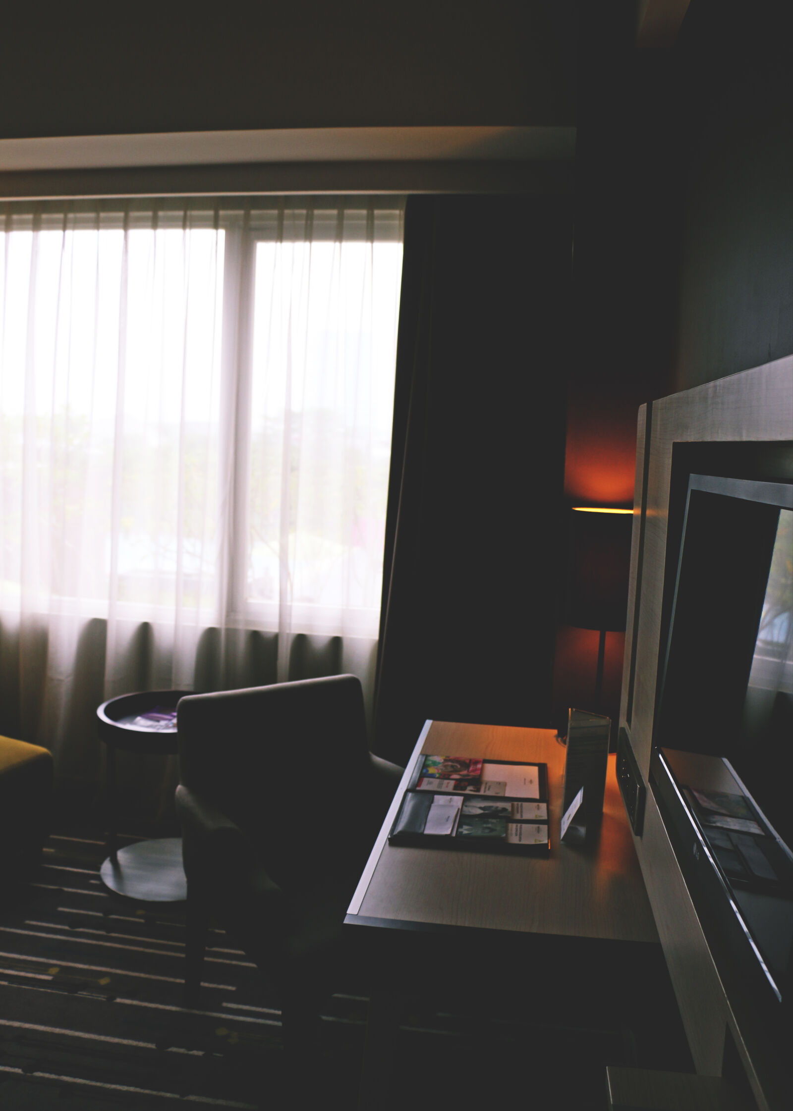 Canon EOS 70D sample photo. Architecture, bedroom, chair, curtain photography