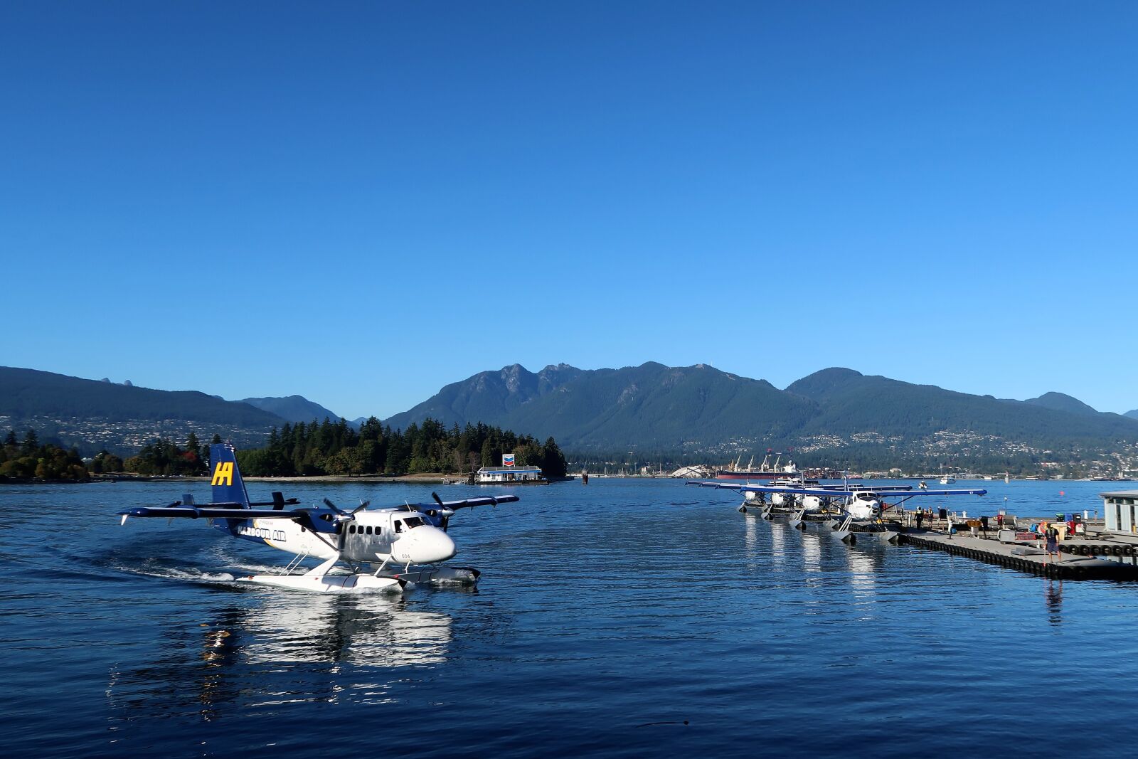 Canon PowerShot G7 X Mark II sample photo. Seaplane, vancouver, aircraft photography