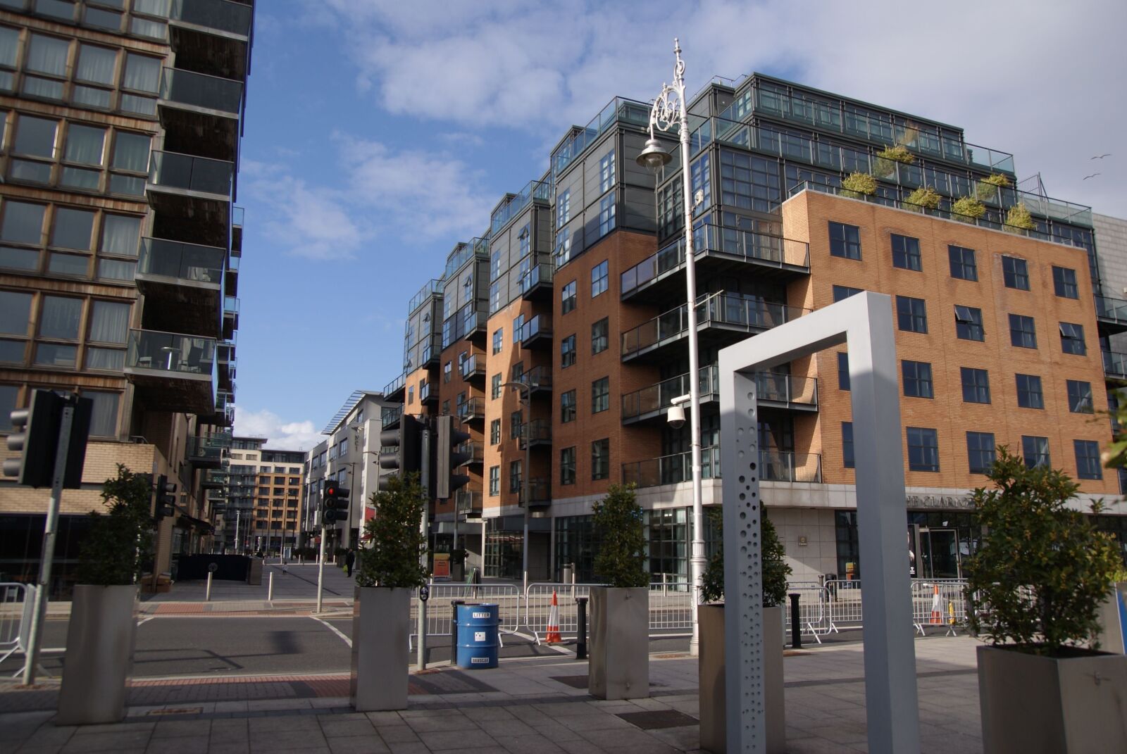 Sony Alpha DSLR-A200 sample photo. Dublin, ireland, architecture photography