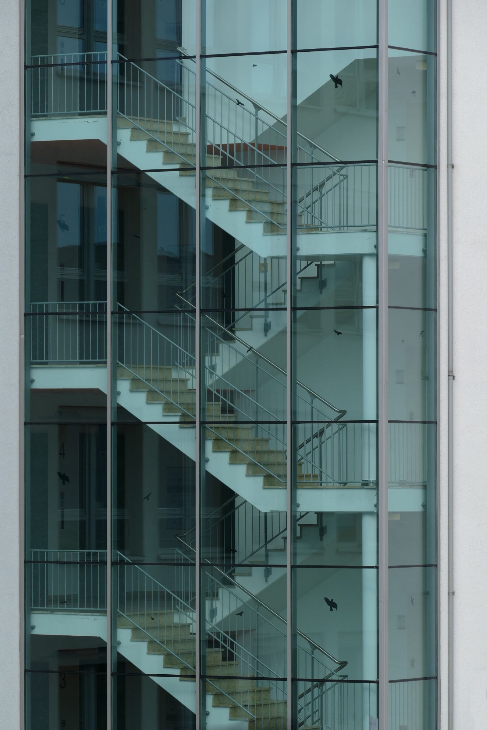 Panasonic Lumix DMC-FZ1000 sample photo. Architecture, facades, mirror facades photography