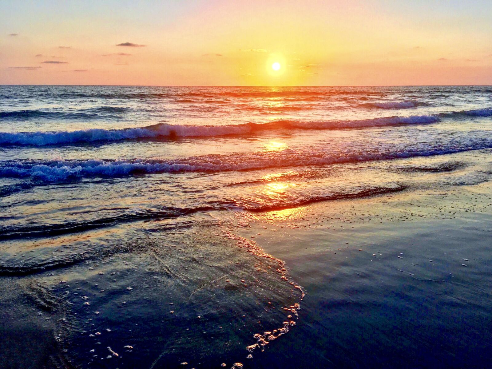 Apple iPhone SE sample photo. Ocean, sunset photography