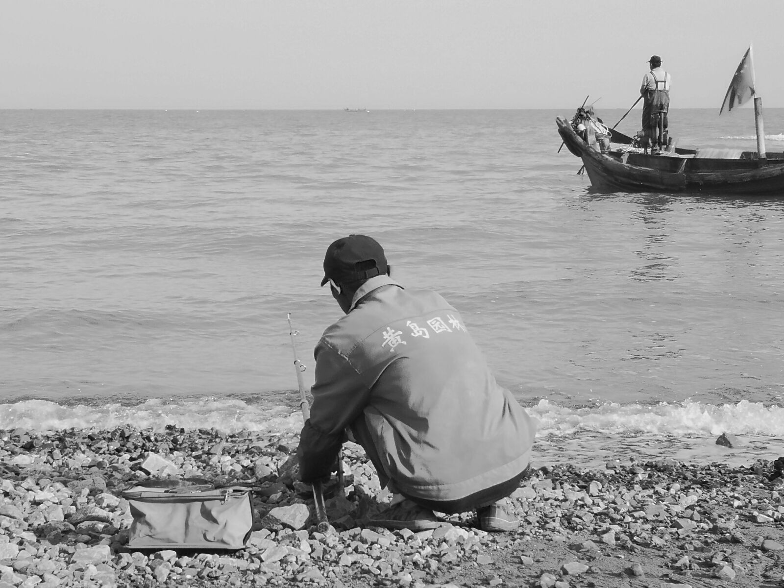 HUAWEI P20 Pro sample photo. Fishermen, qingdao, beach photography