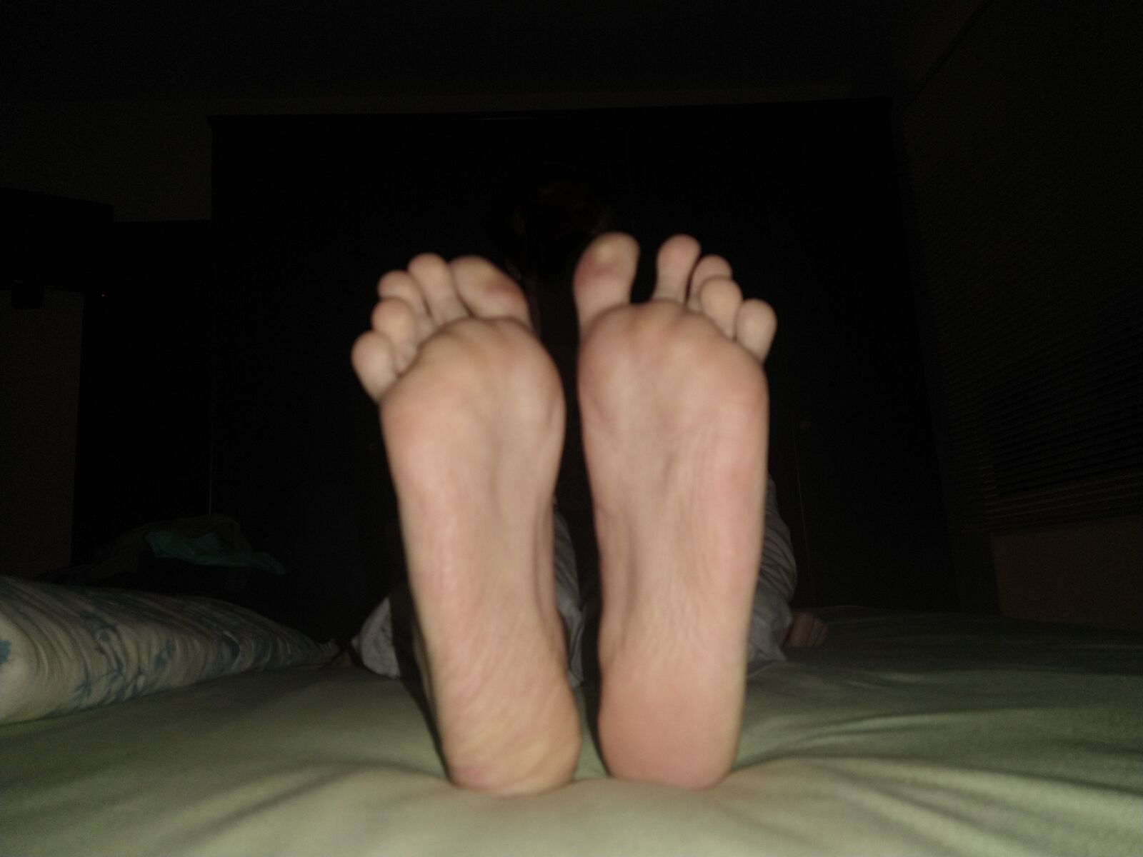 Motorola moto g(8) plus sample photo. Feet, the foot, toes photography