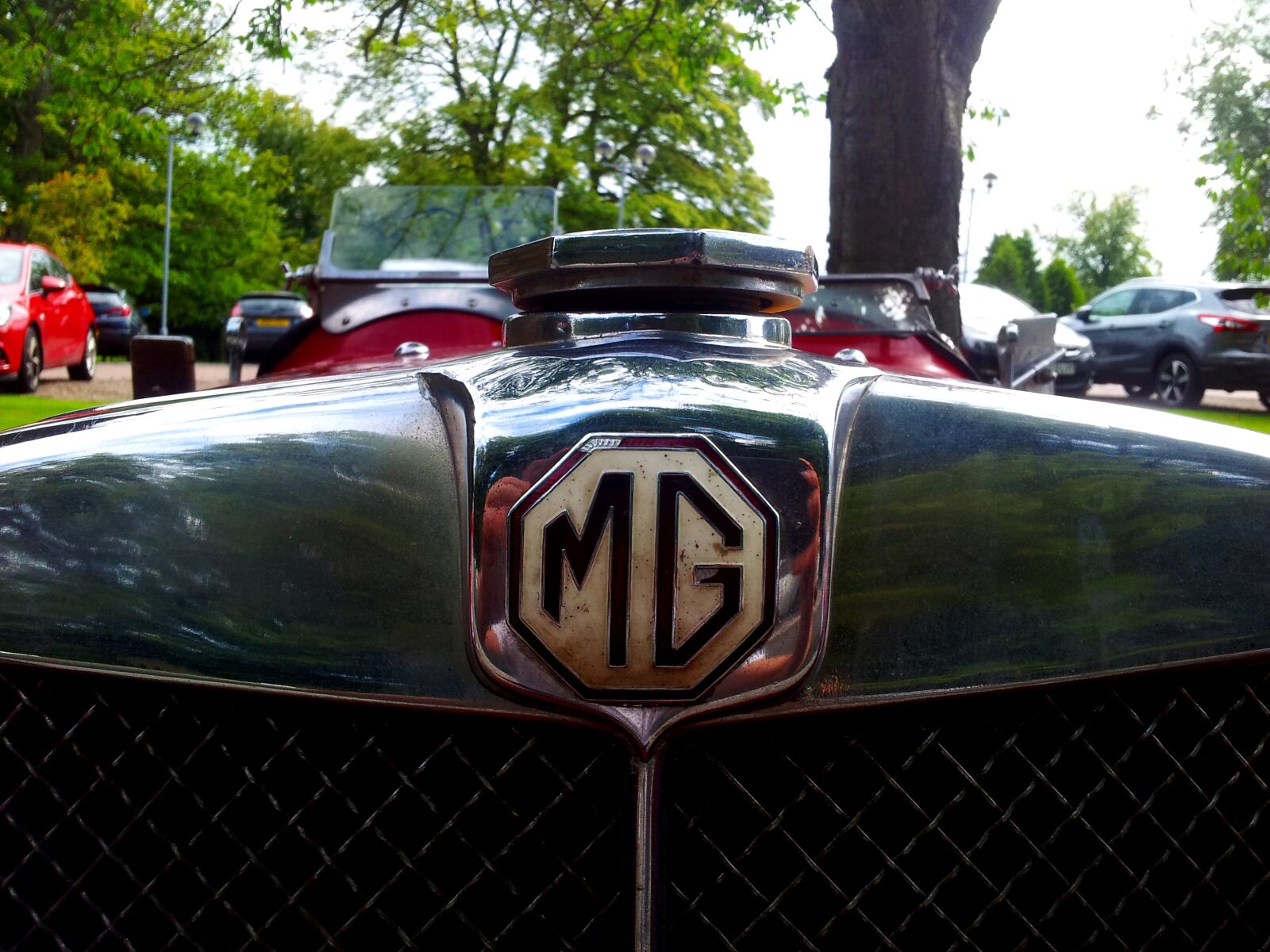 Samsung Galaxy S2 sample photo. 1932, badge, cooler, grill photography