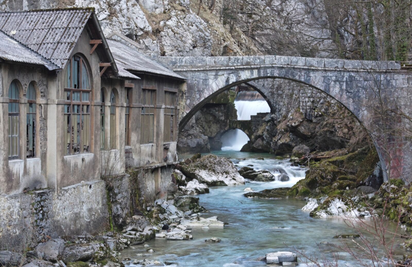 Canon EOS 450D (EOS Rebel XSi / EOS Kiss X2) sample photo. Creek, mill, torrent photography