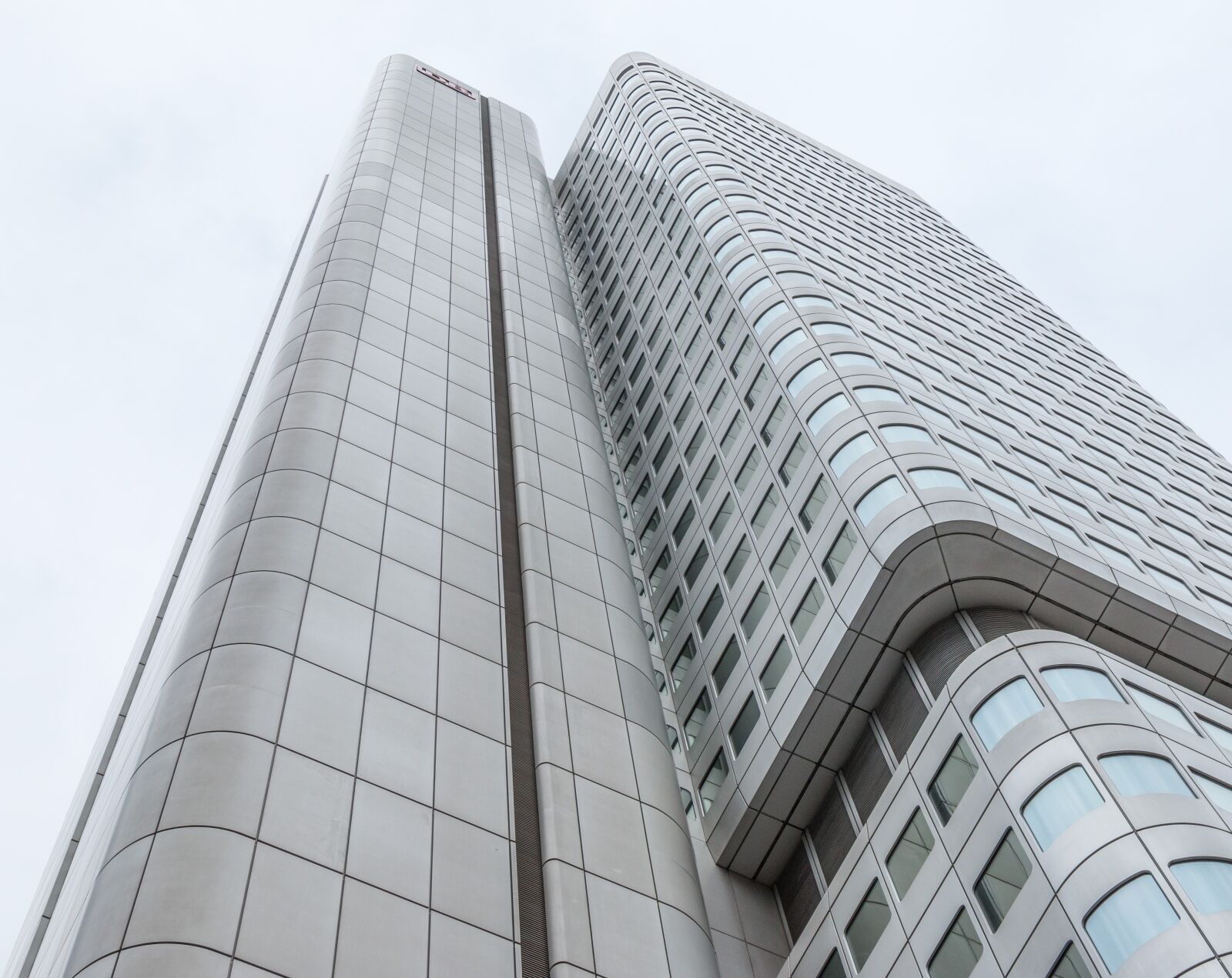 Canon EOS 70D + Canon EF 24-105mm F4L IS USM sample photo. Frankfurt, germany, city photography