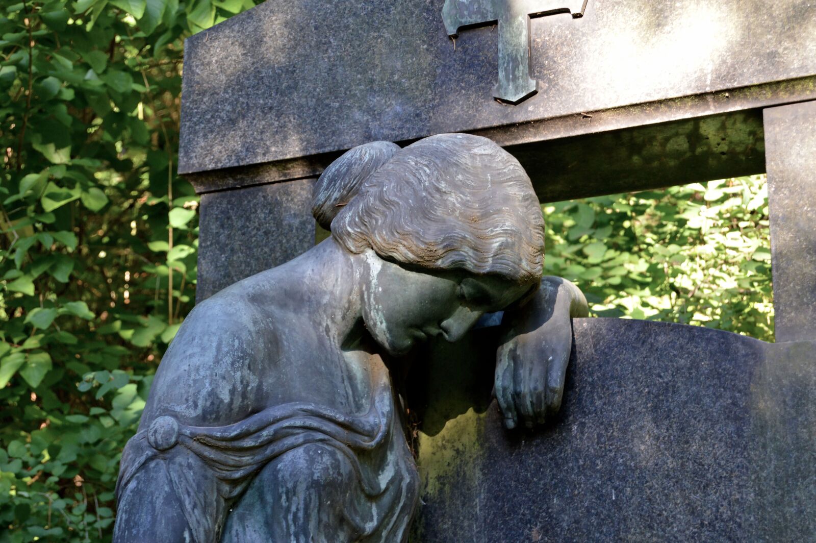 Nikon D3200 sample photo. Angel, figure, cemetery photography