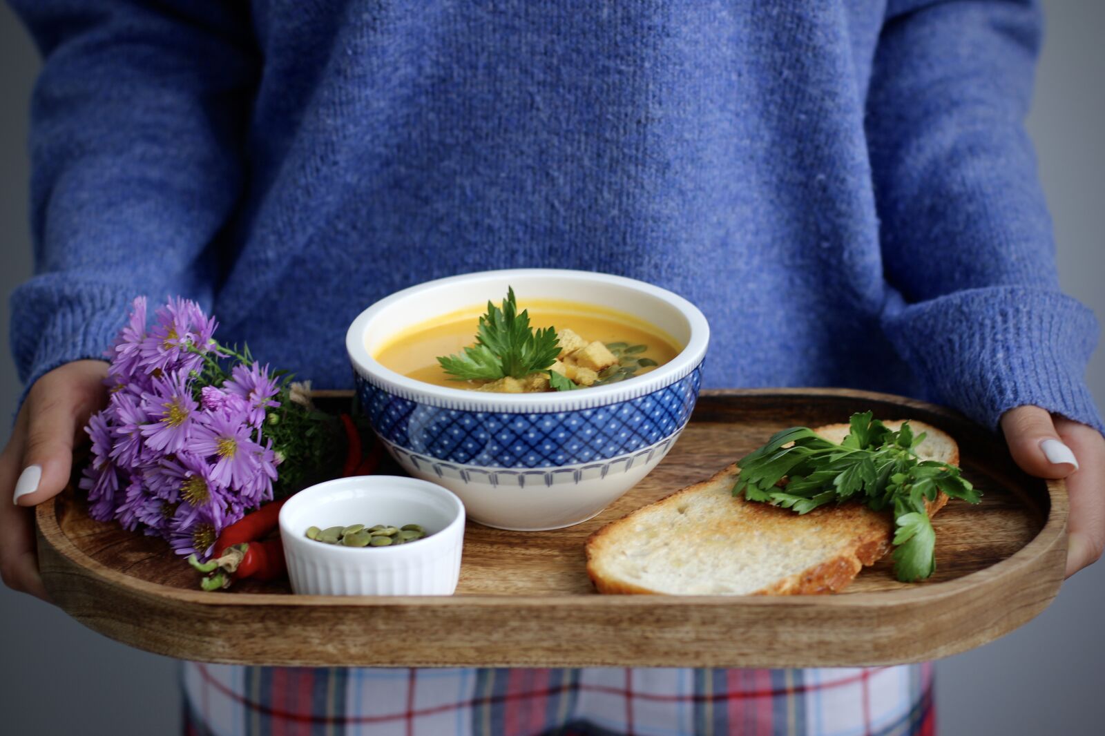 Canon EOS 60D + Canon EF 50mm F1.4 USM sample photo. Food, lunch, soup photography