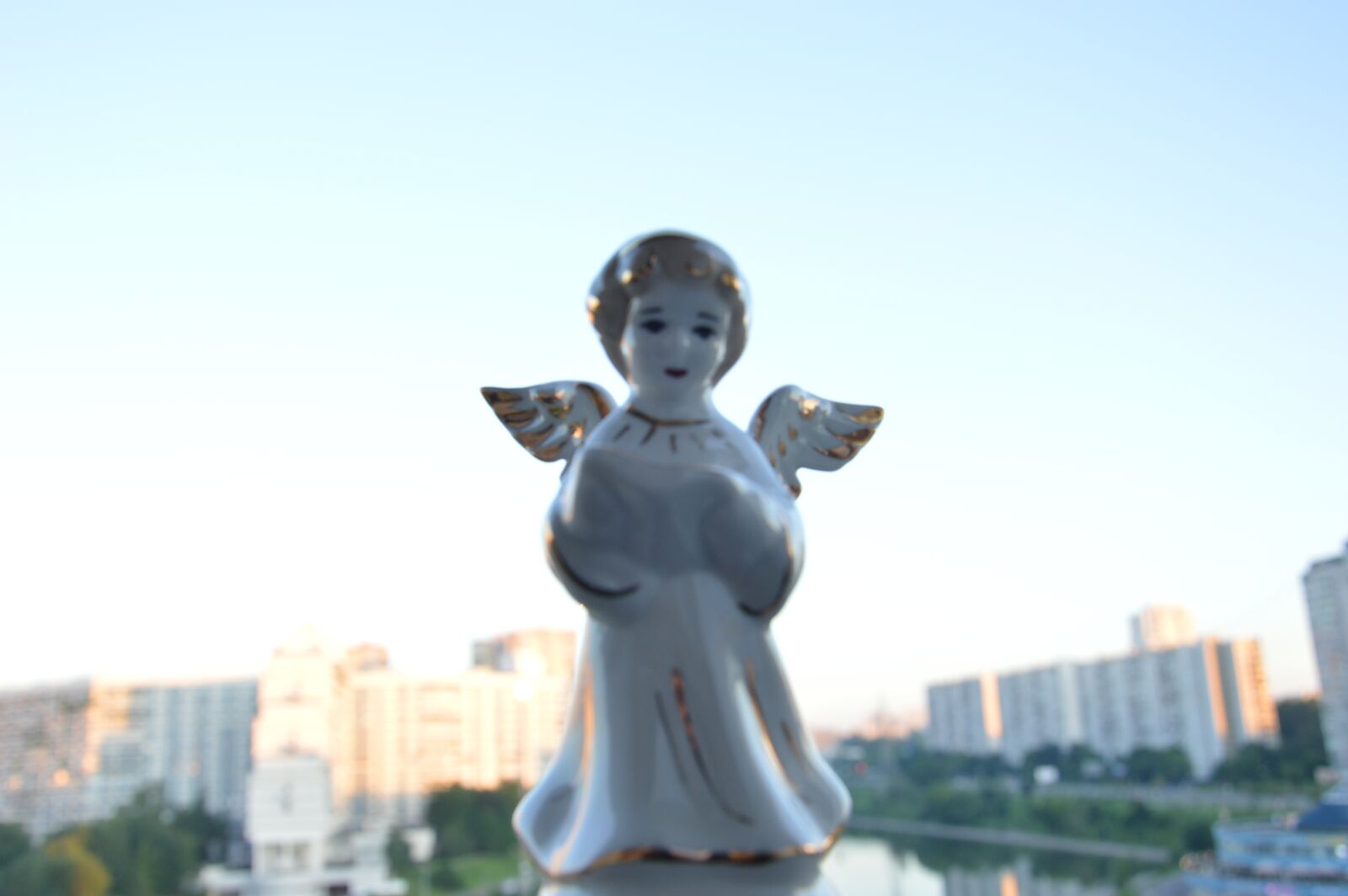 Nikon D3200 sample photo. Angel, statuette, porcelain photography