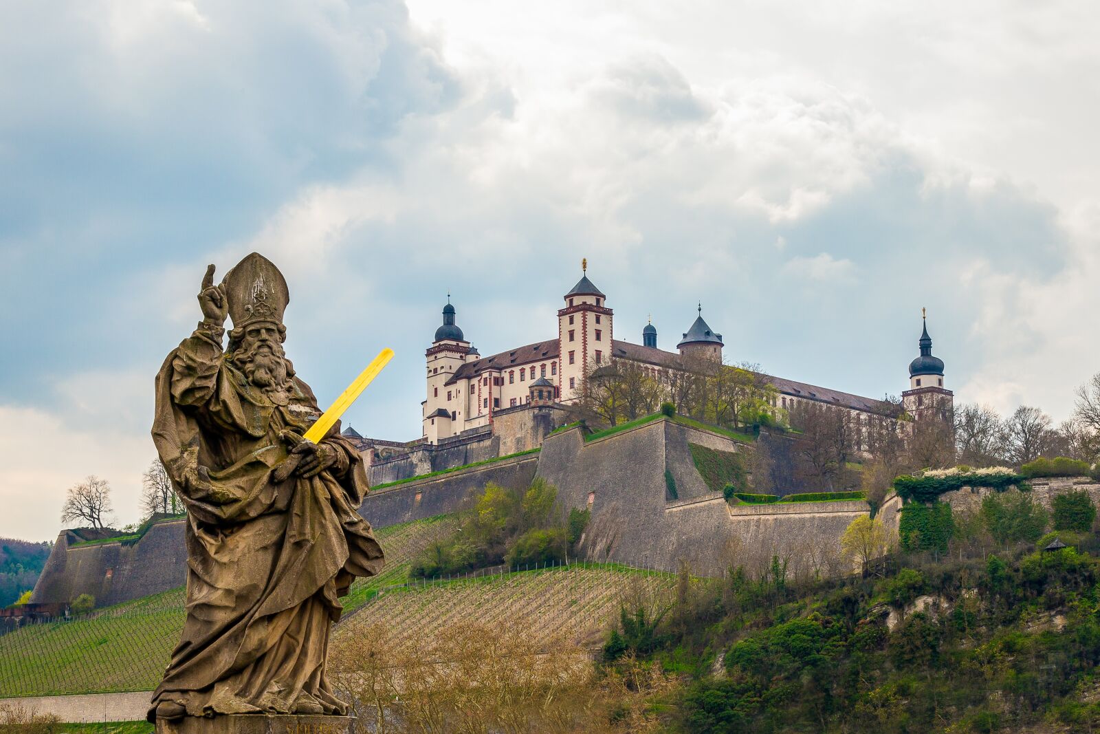 Canon EOS 5D Mark III sample photo. W rzburg, main, swiss photography
