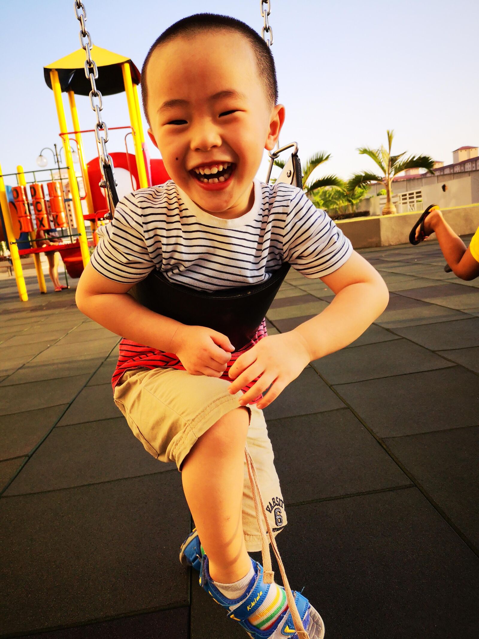 HUAWEI P20 sample photo. Happy boy, play ground photography