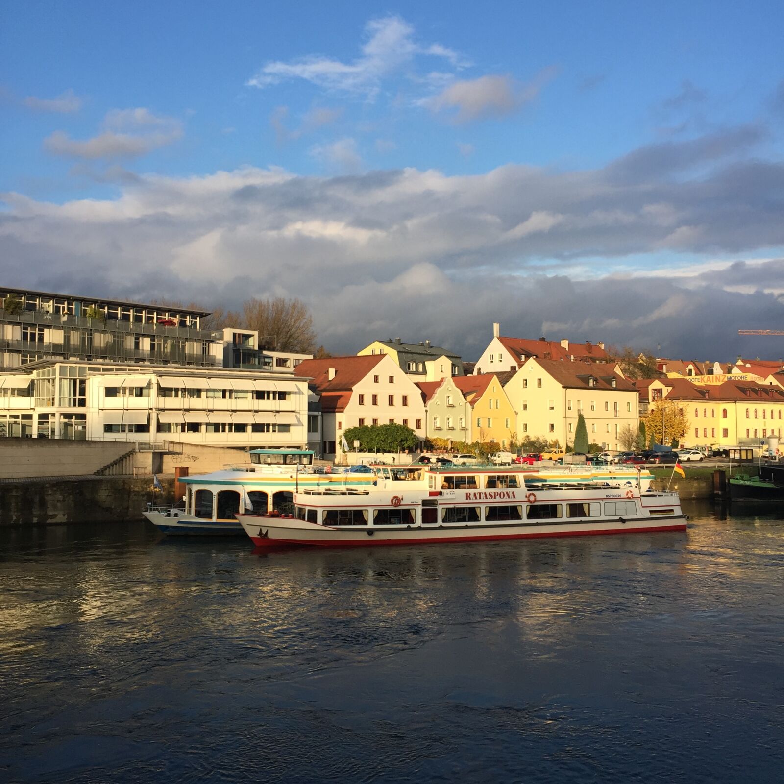 iPhone 6 Plus back camera 4.15mm f/2.2 sample photo. Danube, river, regensburg, germany photography