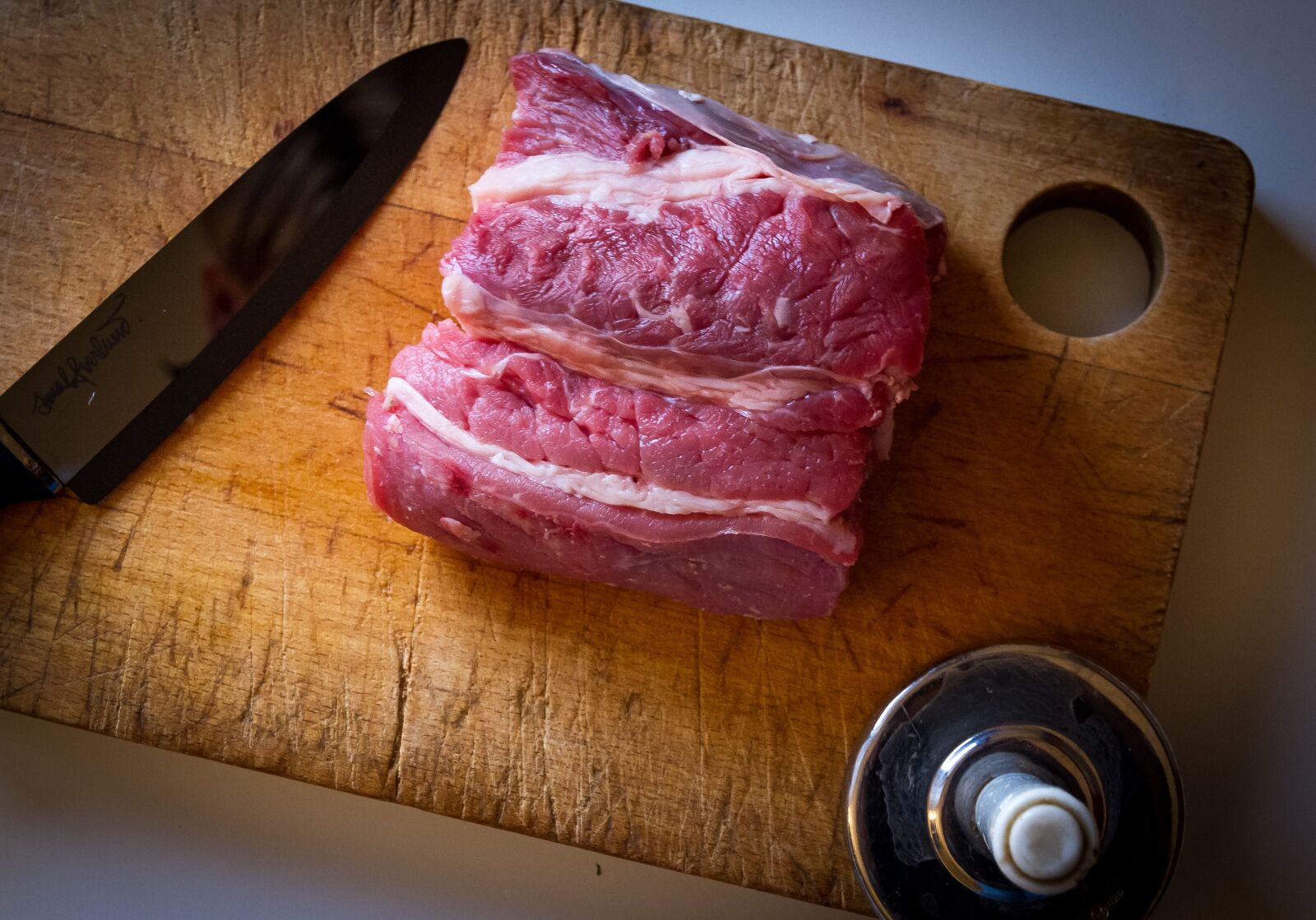 Canon EOS 7D sample photo. Wood, food, meat photography