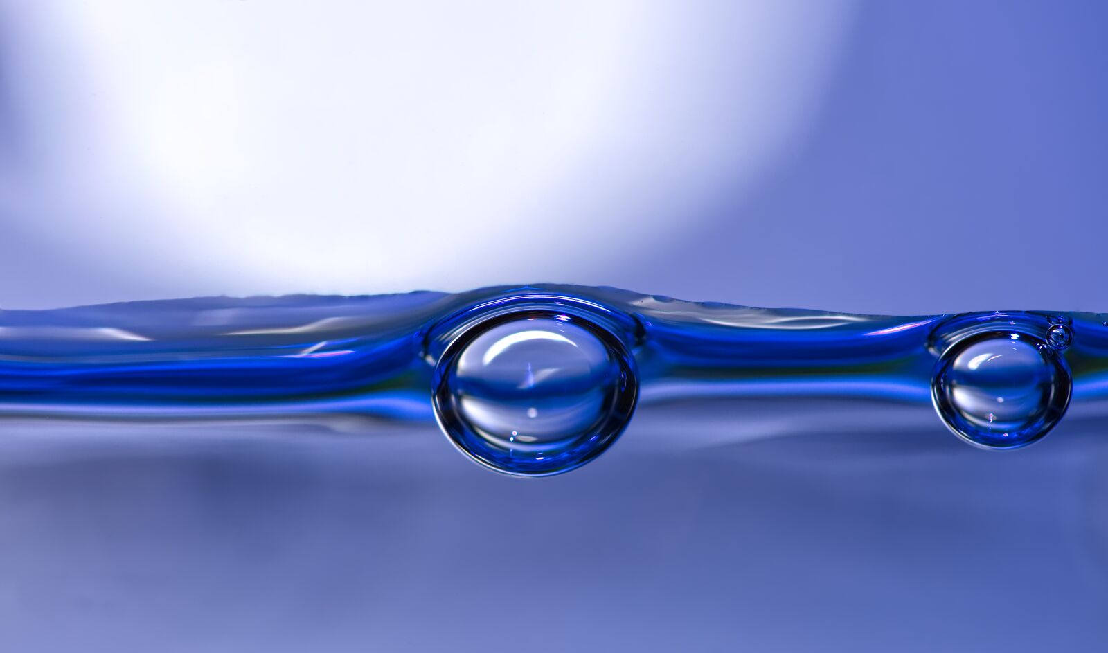 Nikon D7200 sample photo. Water surface, air bubbles photography