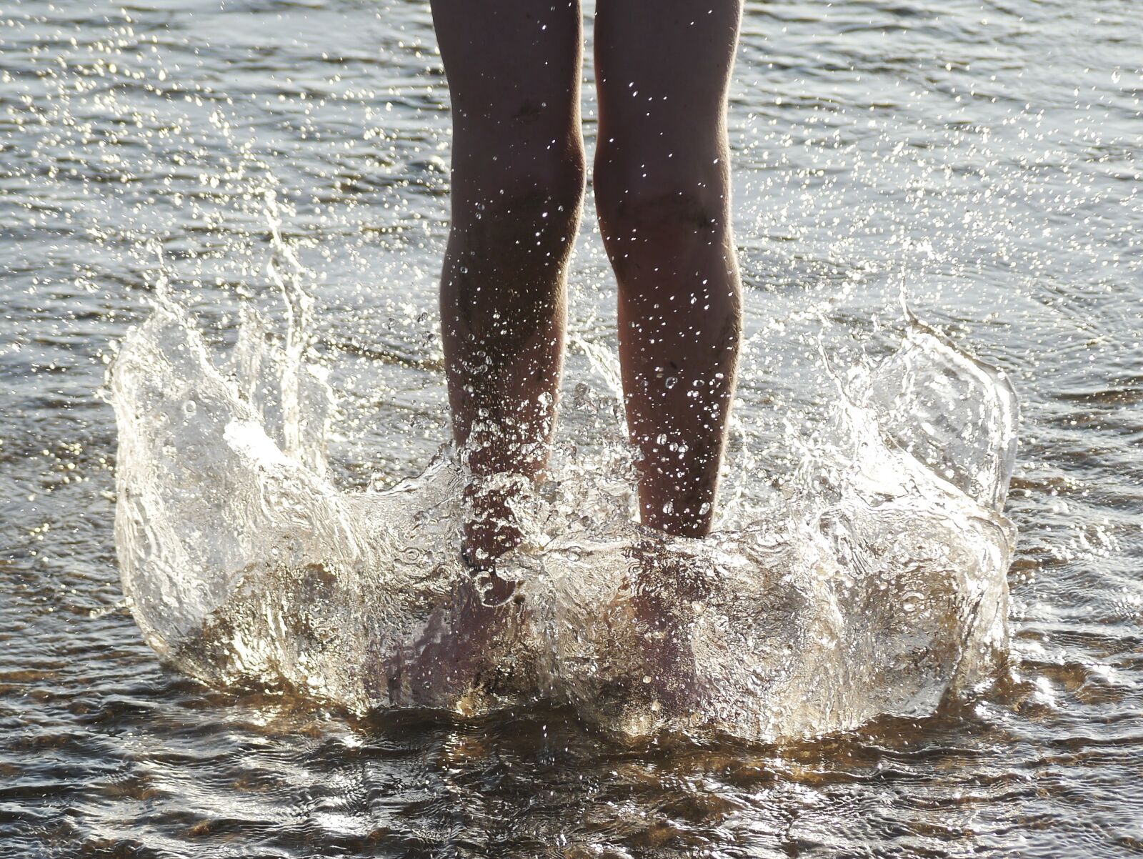 Panasonic Lumix DMC-G3 sample photo. Splash, kids, beach photography