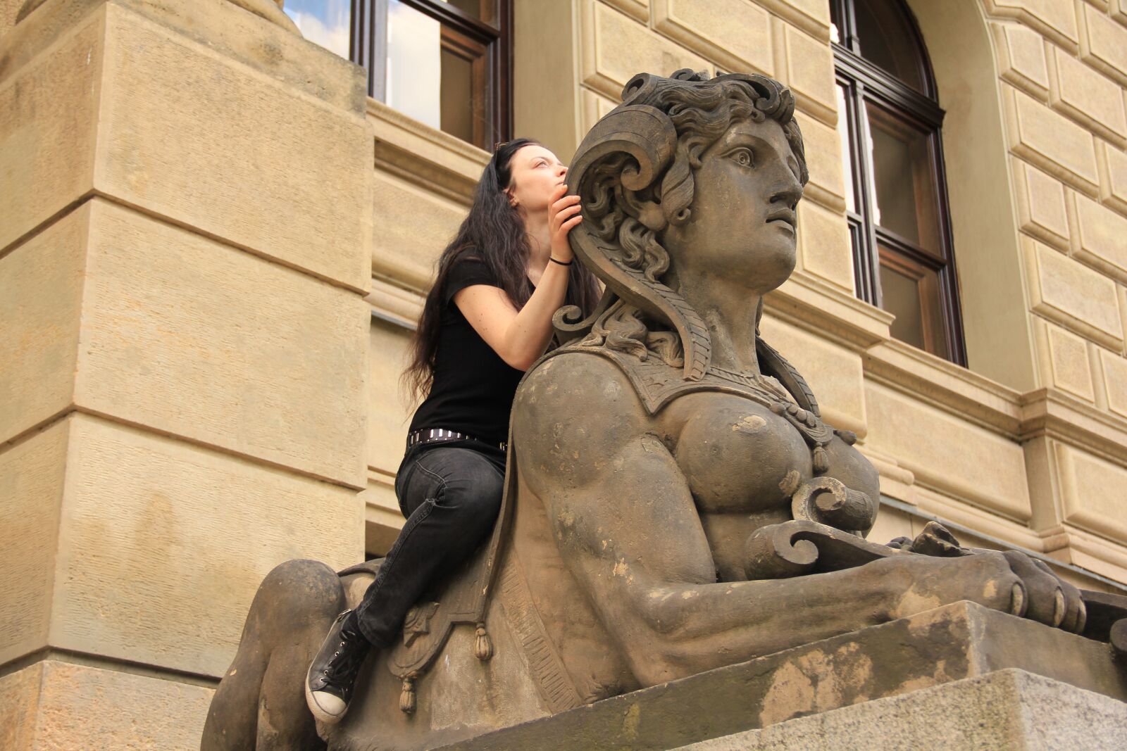 Canon EOS 60D sample photo. Sculpture, prague, czechia photography