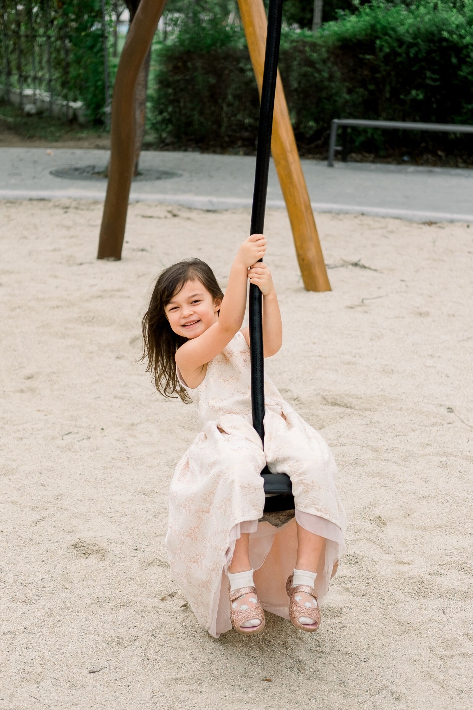 Fujifilm XF 35mm F2 R WR sample photo. Girl, playground, korean photography