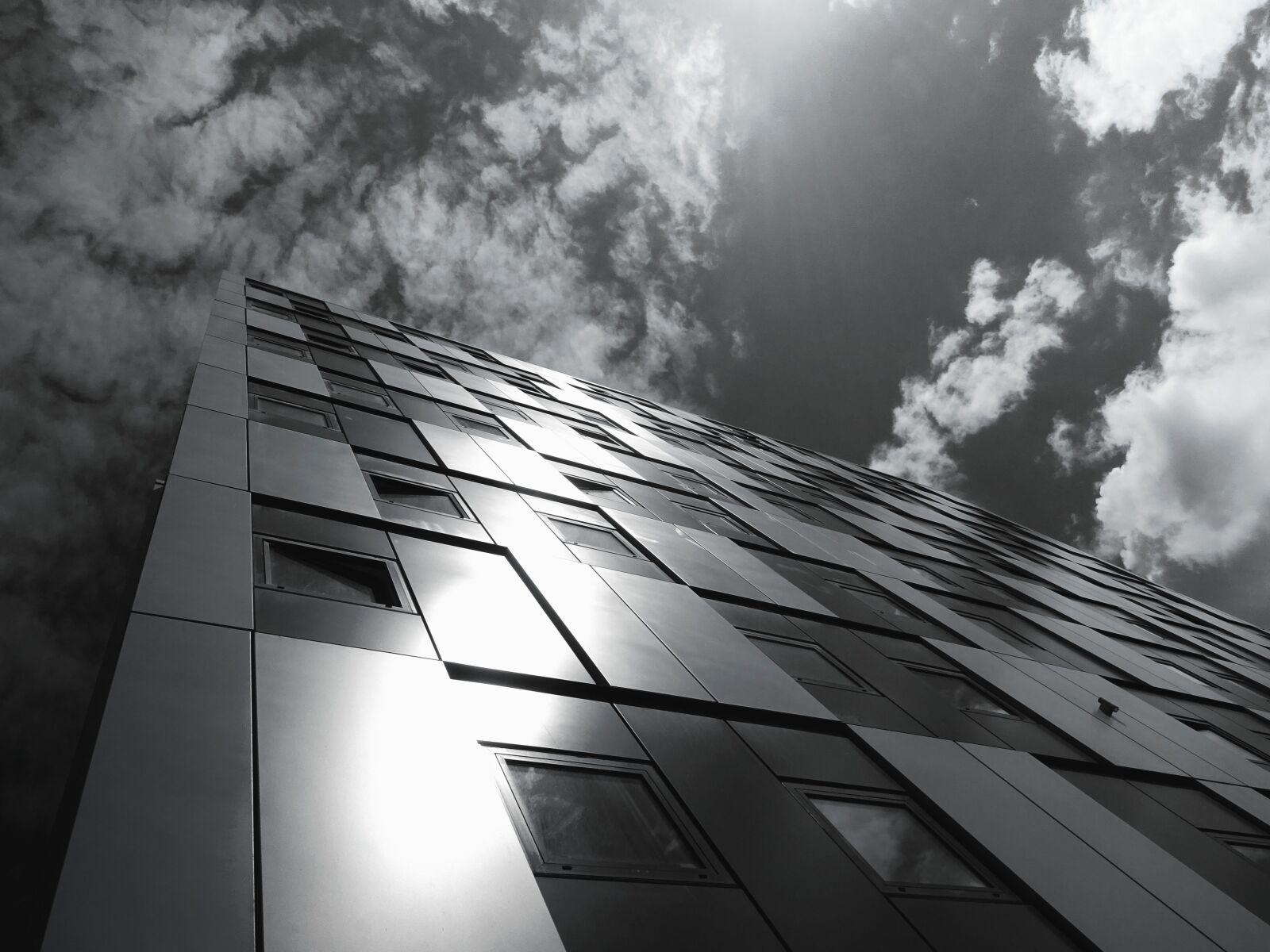Sony DSC-HX60 sample photo. Facade, building, architecture, black photography