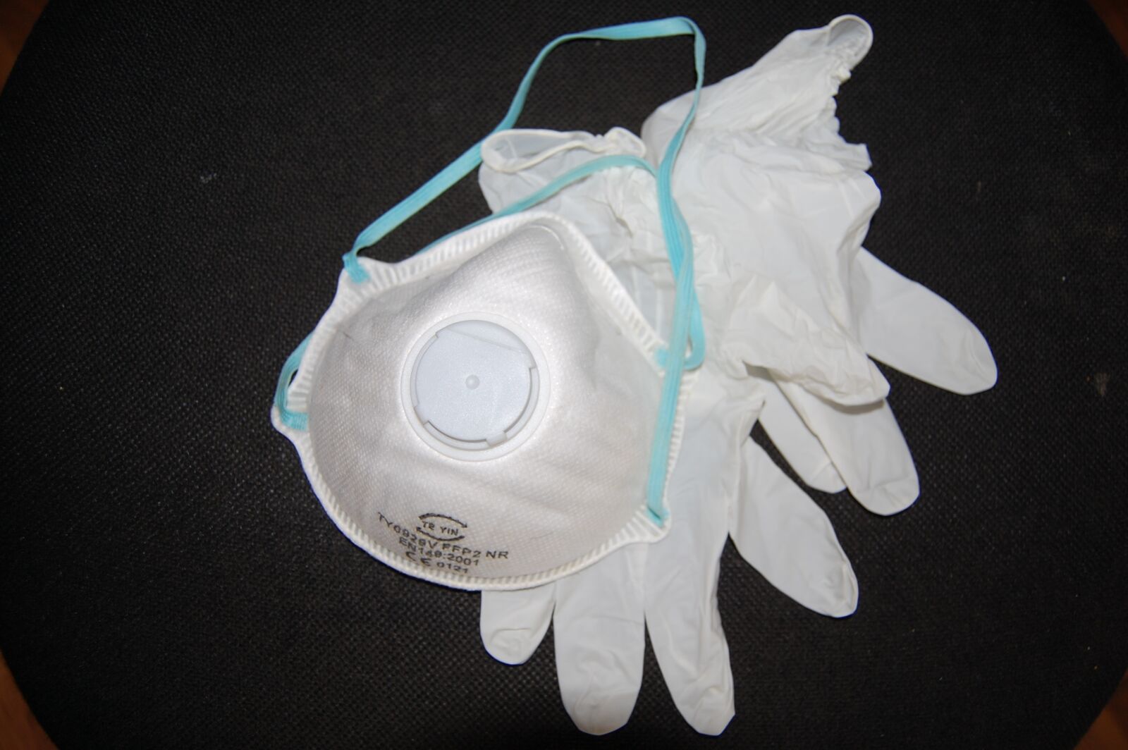Nikon D40 sample photo. Disinfection, protective mask, covid-19 photography