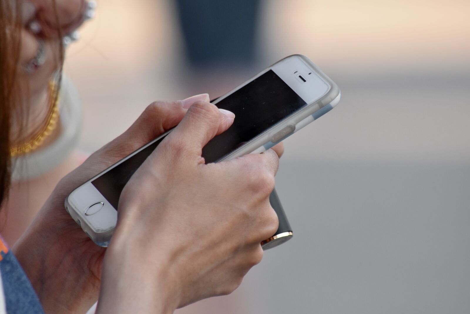 Nikon D5500 sample photo. Hands, skin, telephone, mobile photography