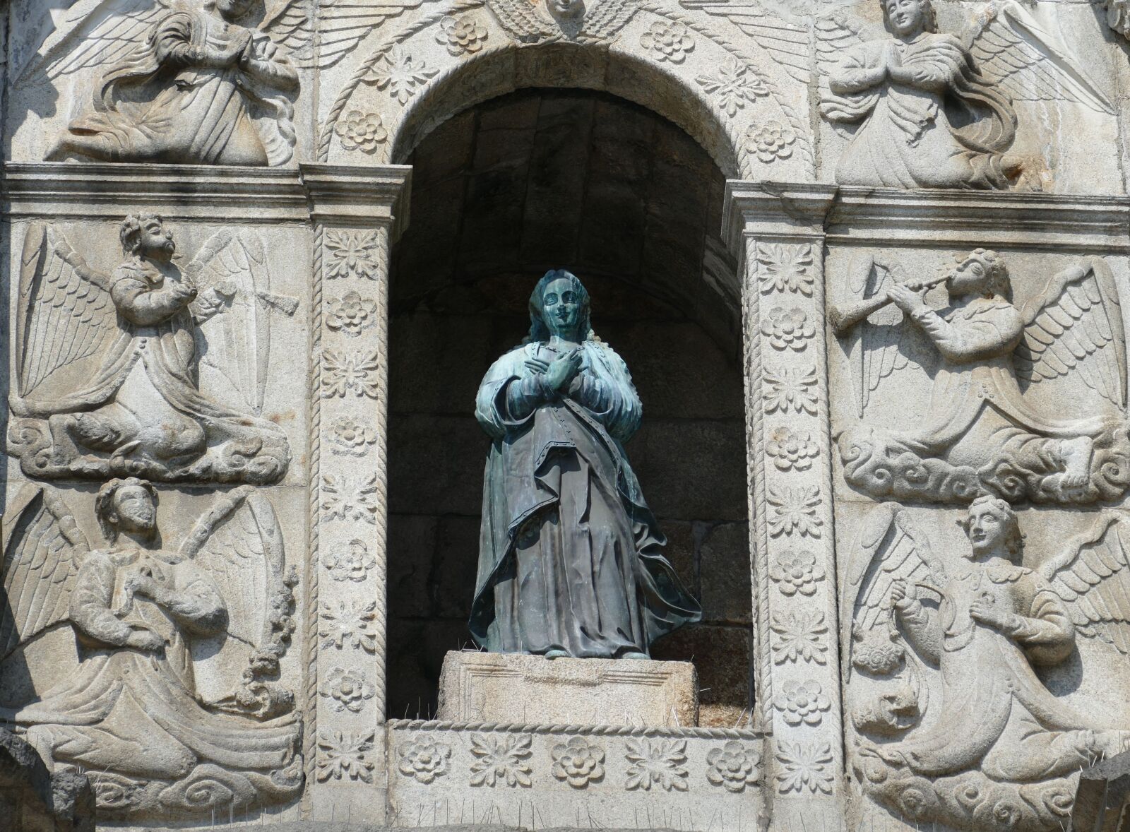 Panasonic Lumix DMC-FZ1000 sample photo. Macau, china, church photography