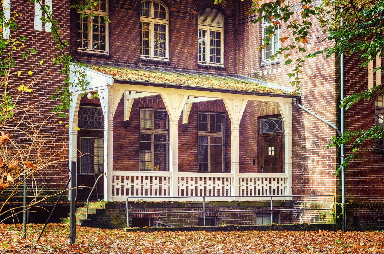 Nikon D3300 sample photo. House, architecture, home, window photography