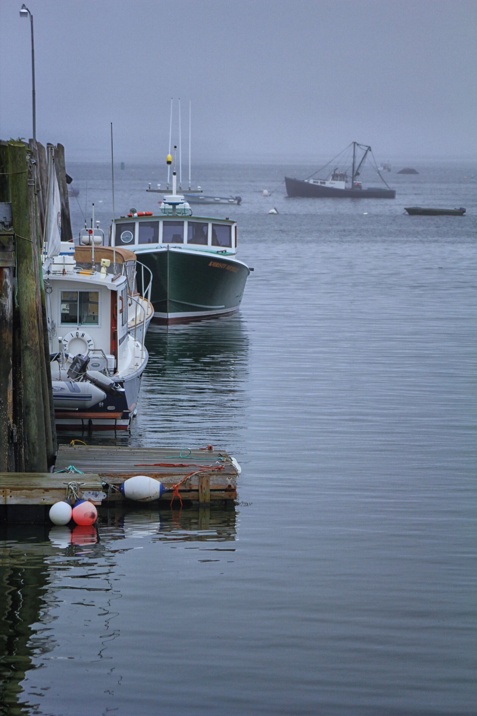 Canon EF 75-300mm f/4-5.6 sample photo. Boat, sea, maine photography