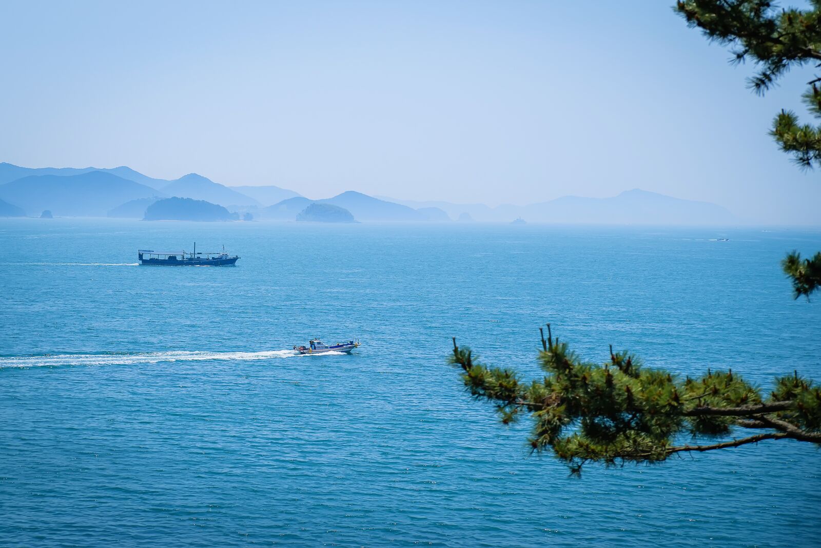 Tamron SP 24-70mm F2.8 Di VC USD sample photo. Tongyeong, sea, yi park photography