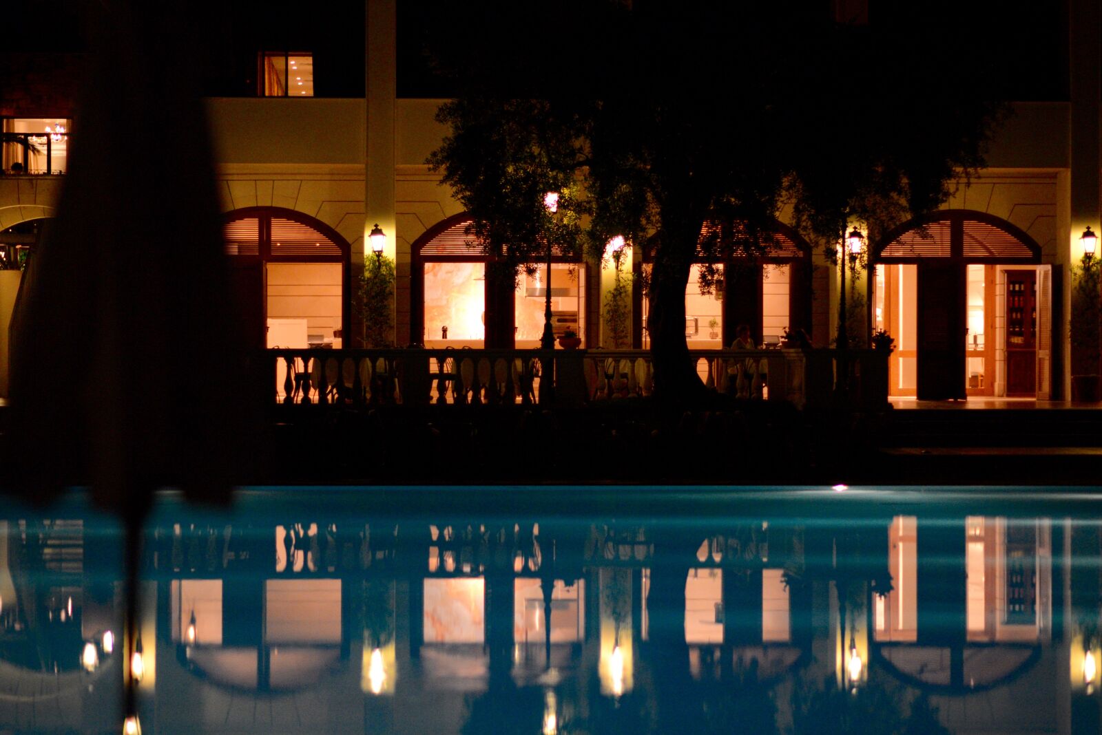 Nikon D600 sample photo. Hotel, pool, vacations photography